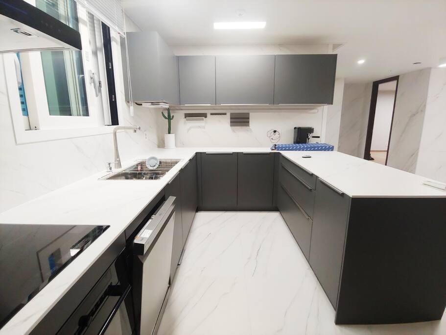 Luxury 4 Bed House