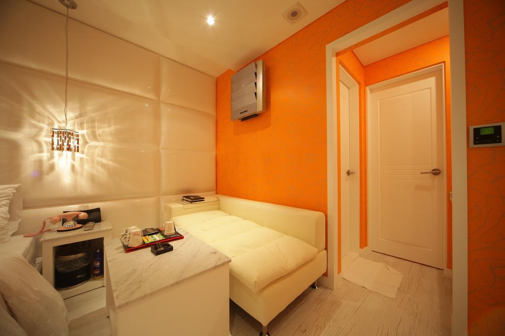 Motel Gangnam Chocolate