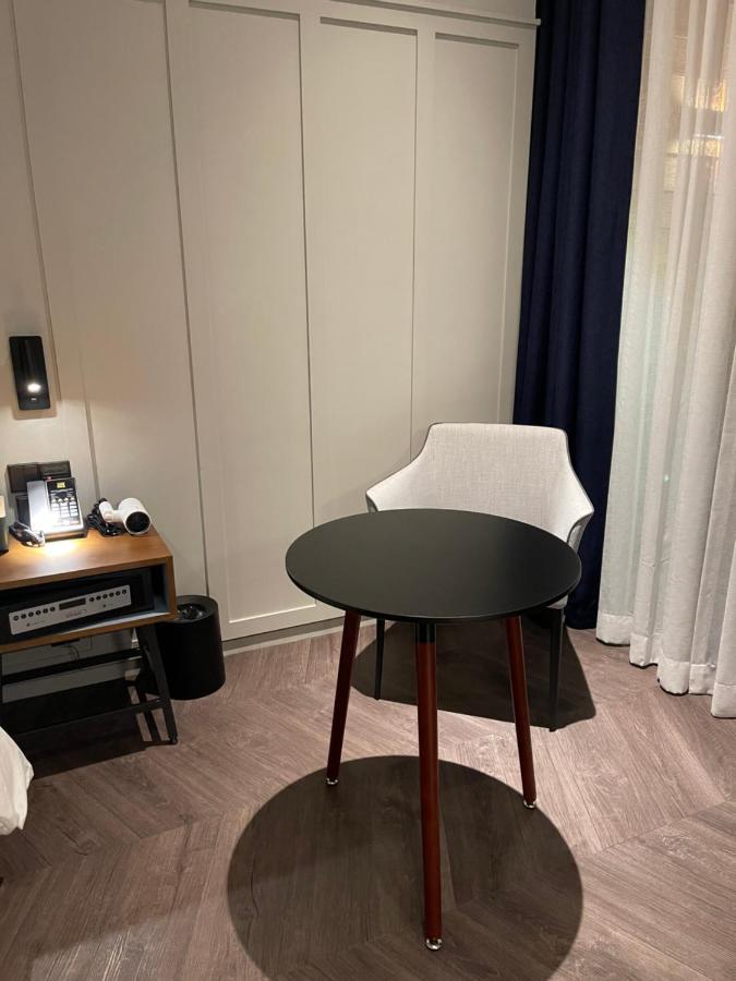 Junibino Hongdae 3*