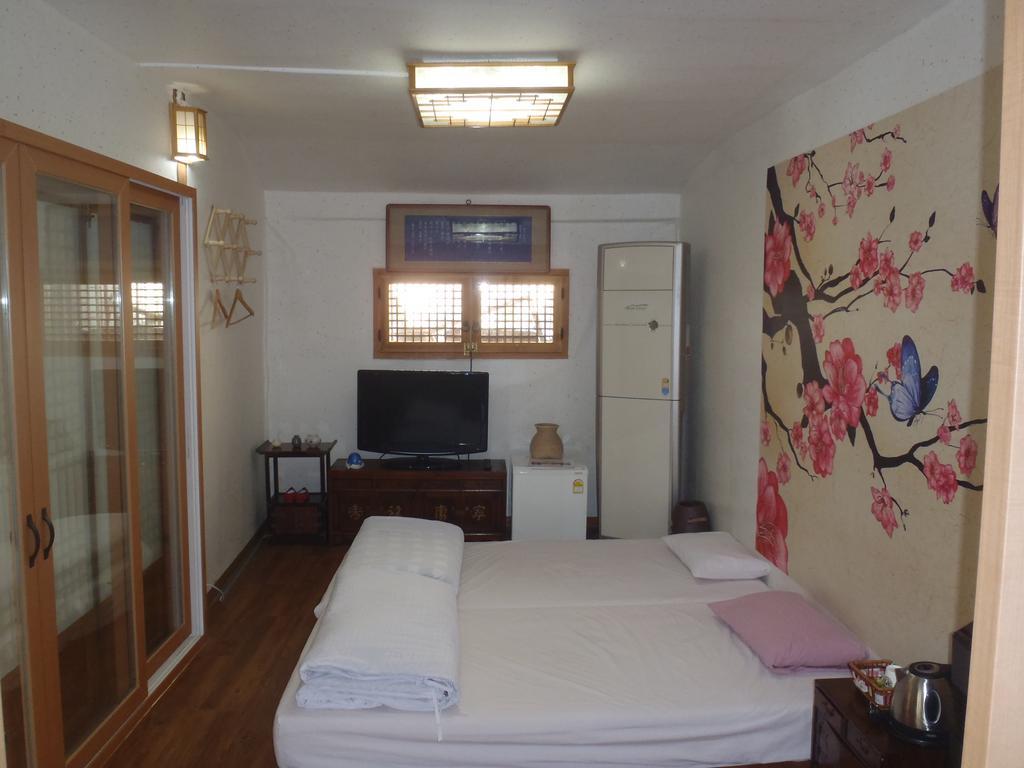 Guest house Yoos Family 3*