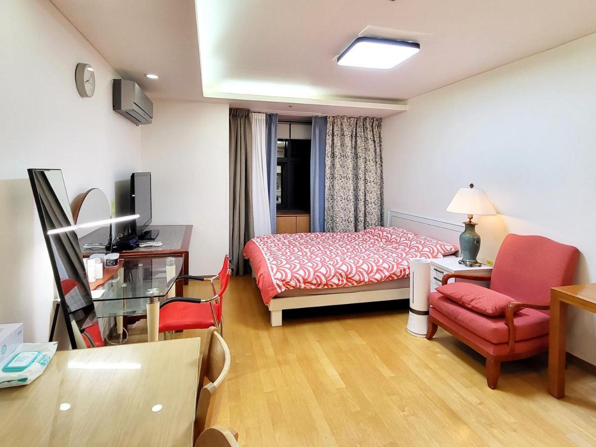 Khan Apartment *