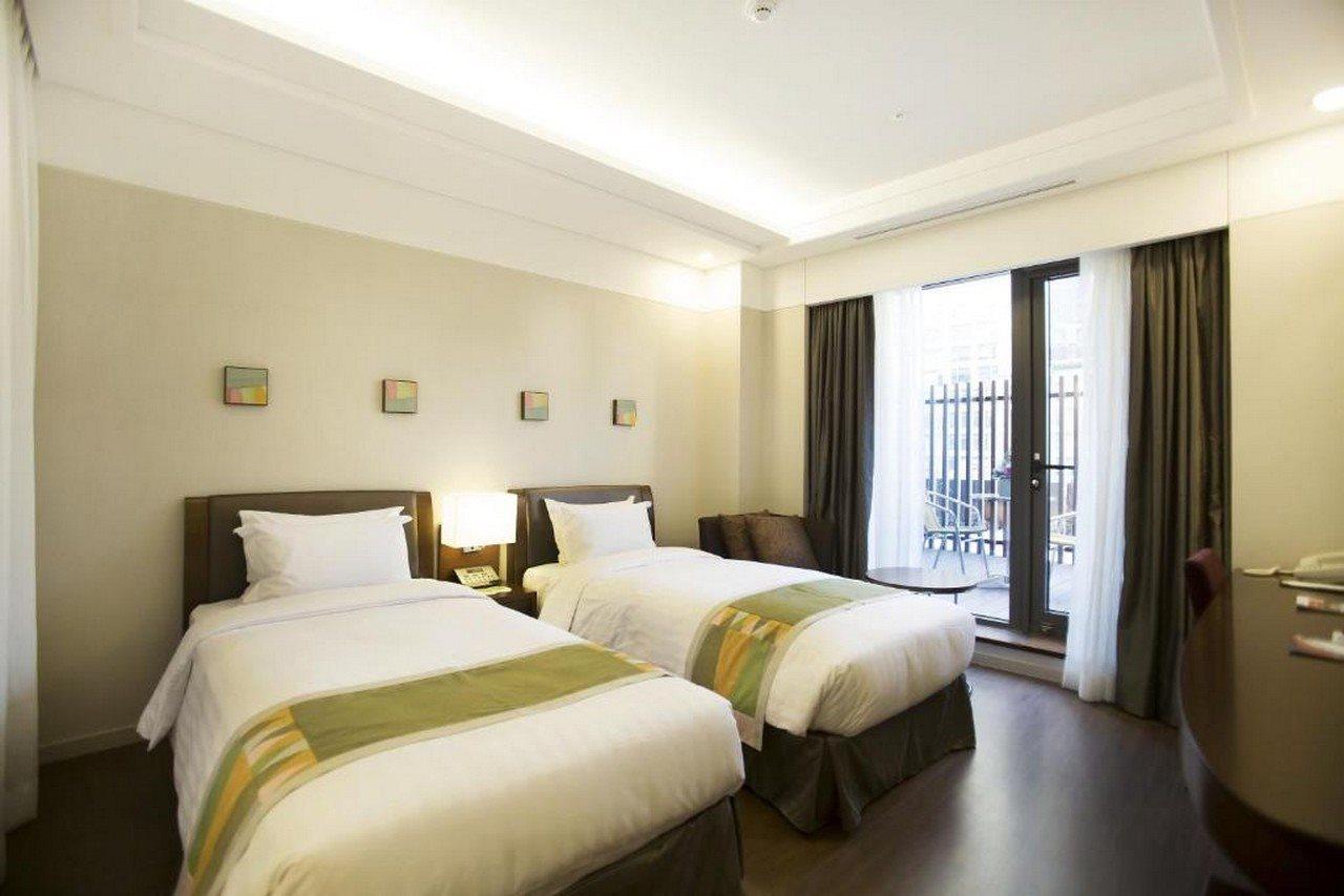 Garden Hotel 4*