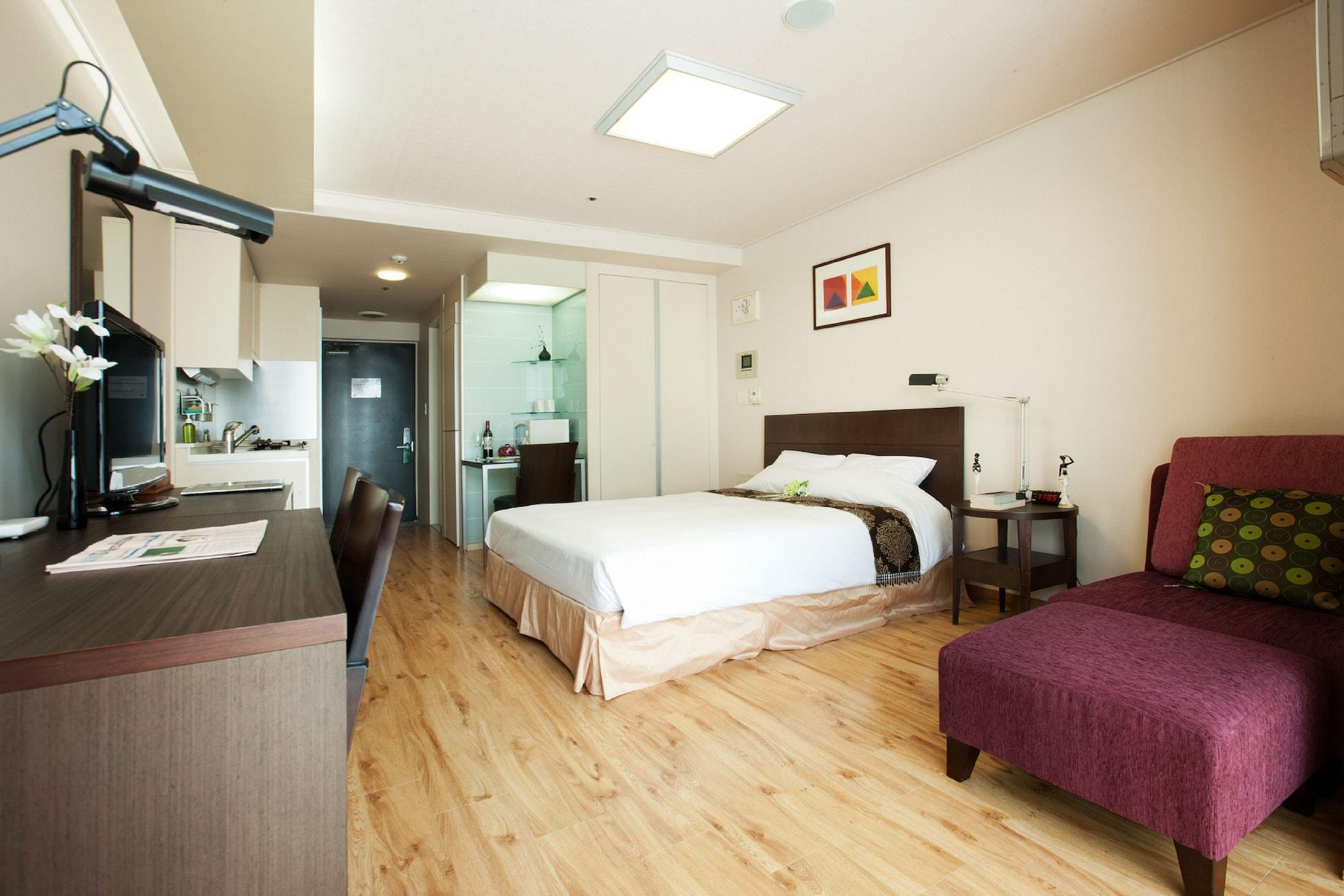 Hotel Gangnam Family