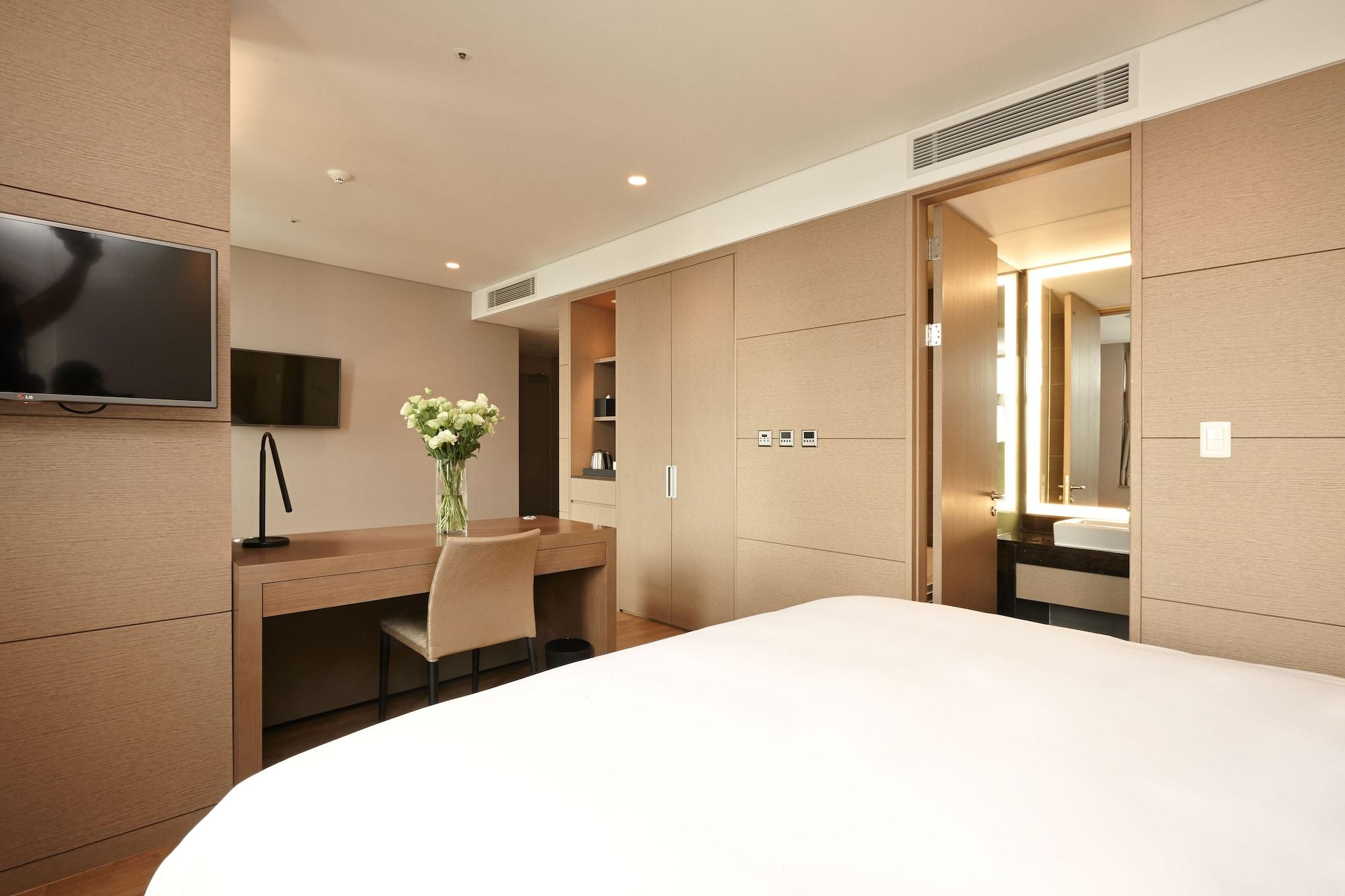 Hotel Mayplace 4*