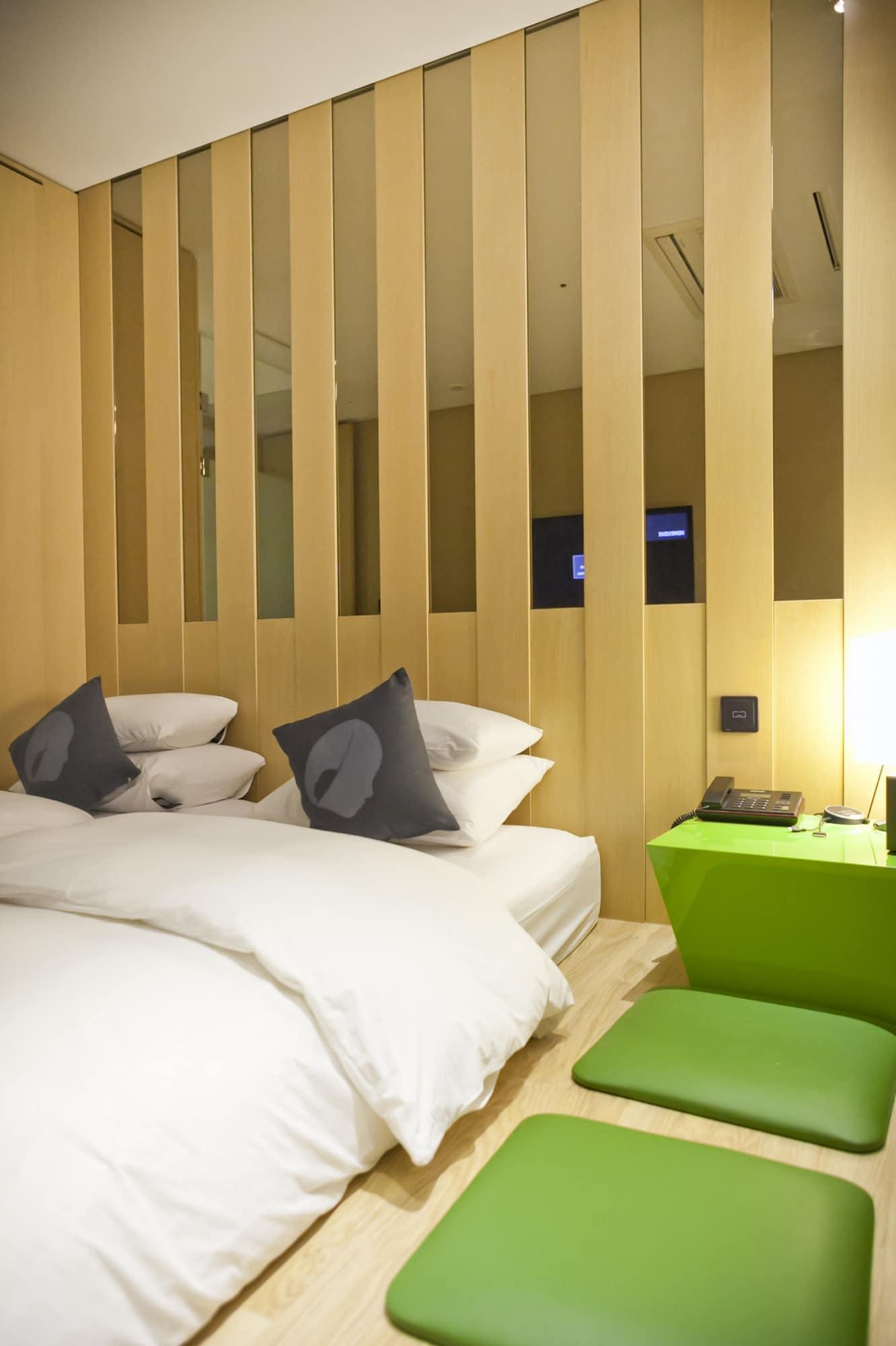 Hotel The Designers Hongdae 3*