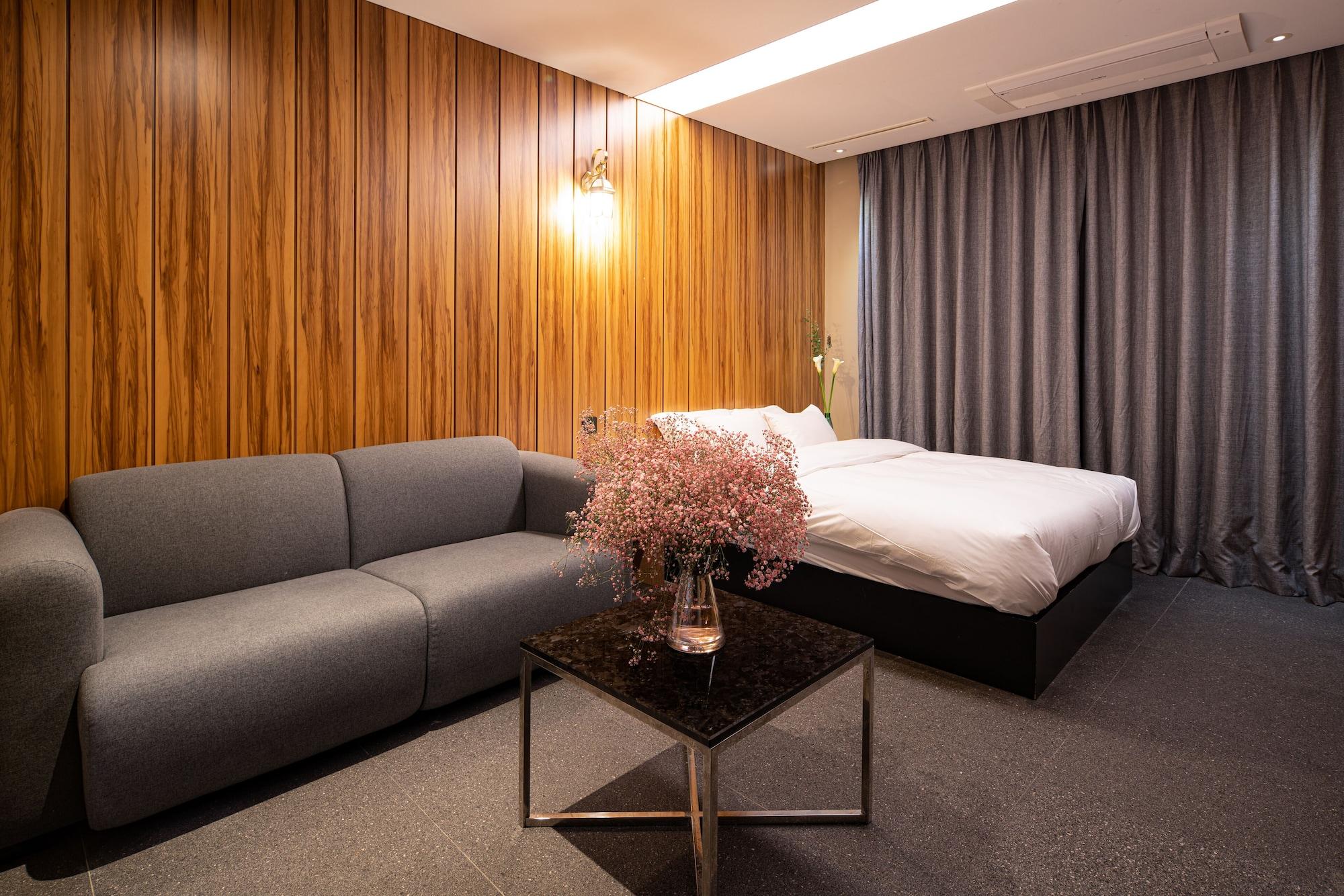 Hotel The Designers Hongdae