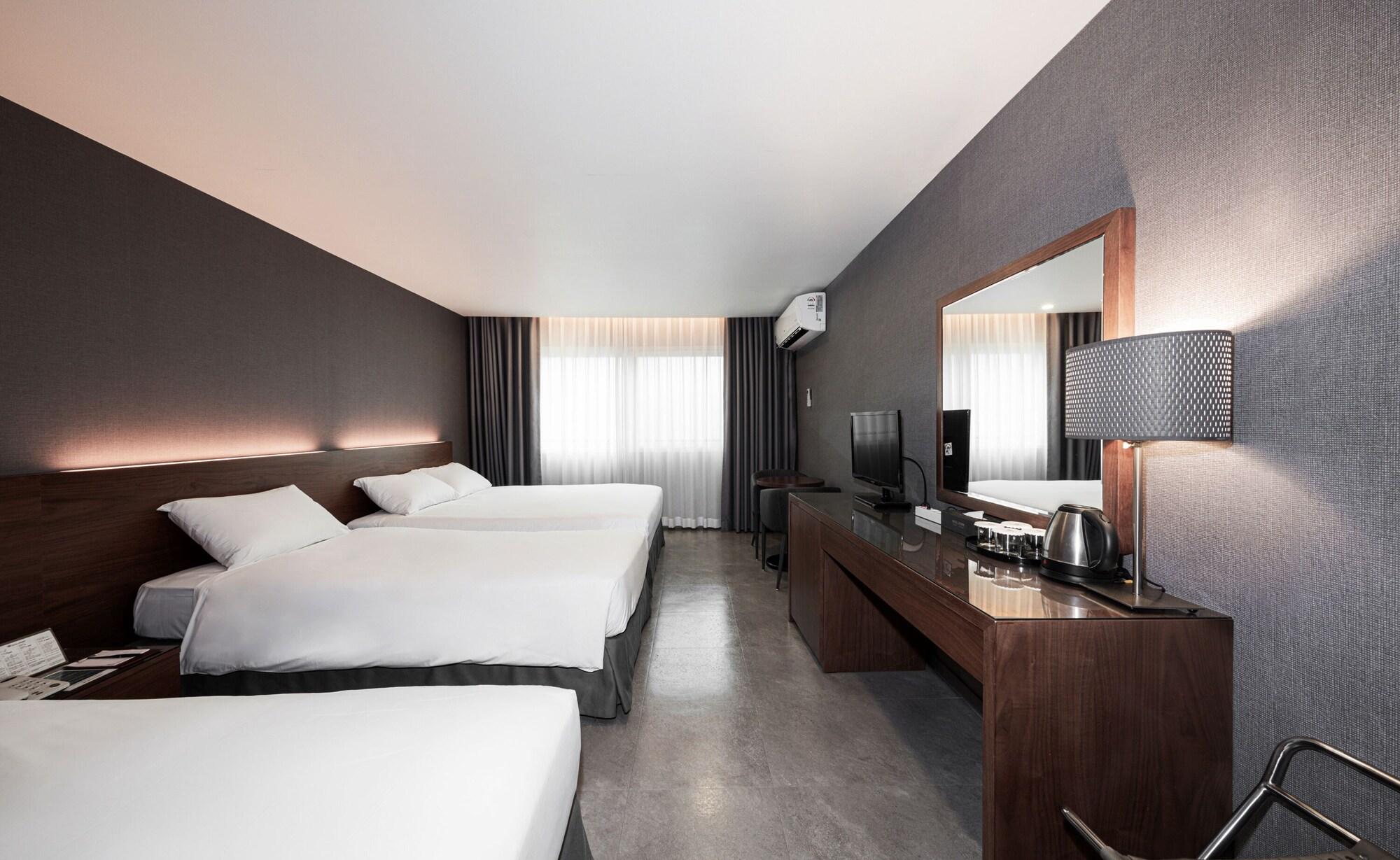 Itaewon Crown 3*