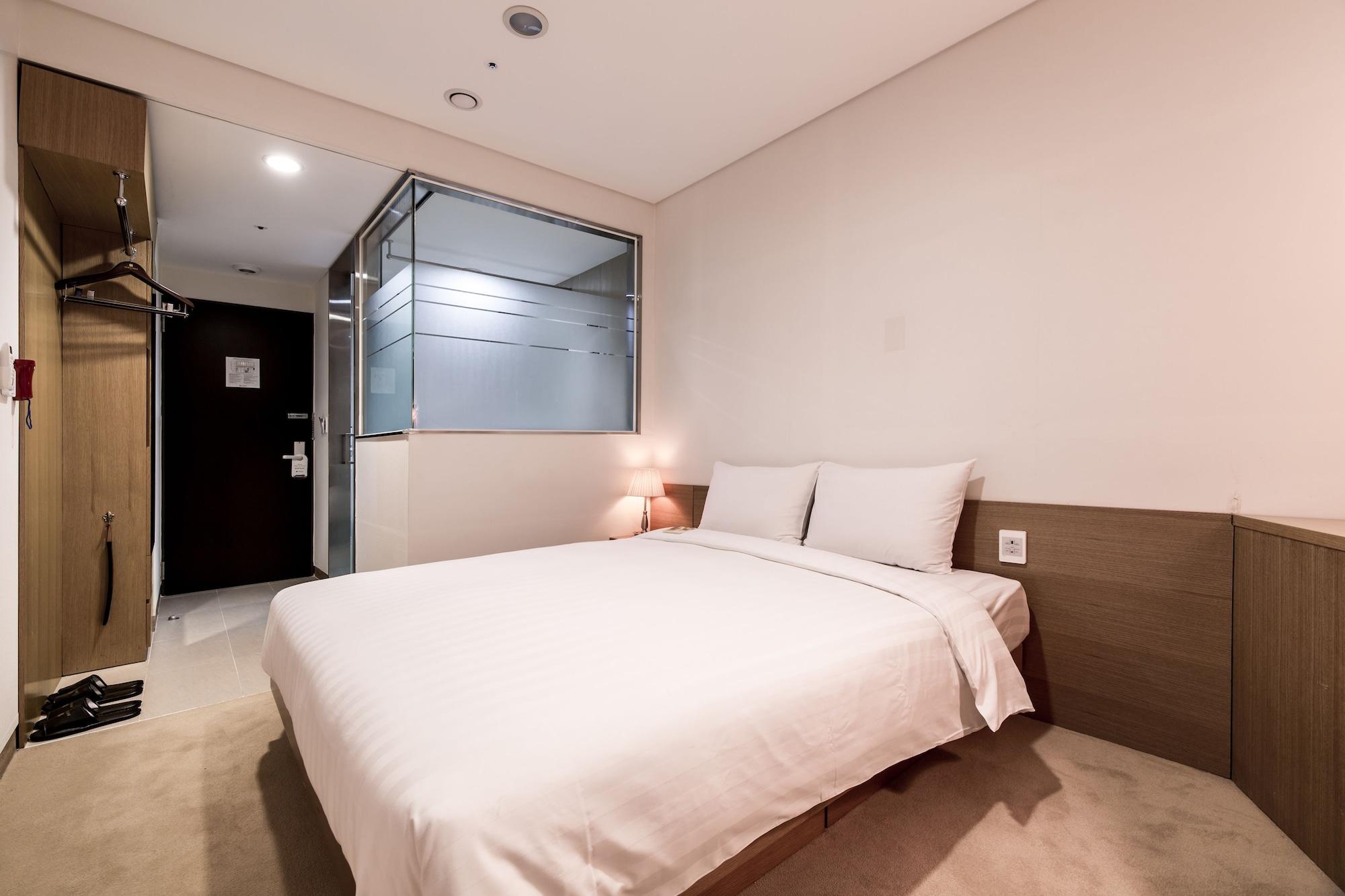 Aventree Jongno Seoul