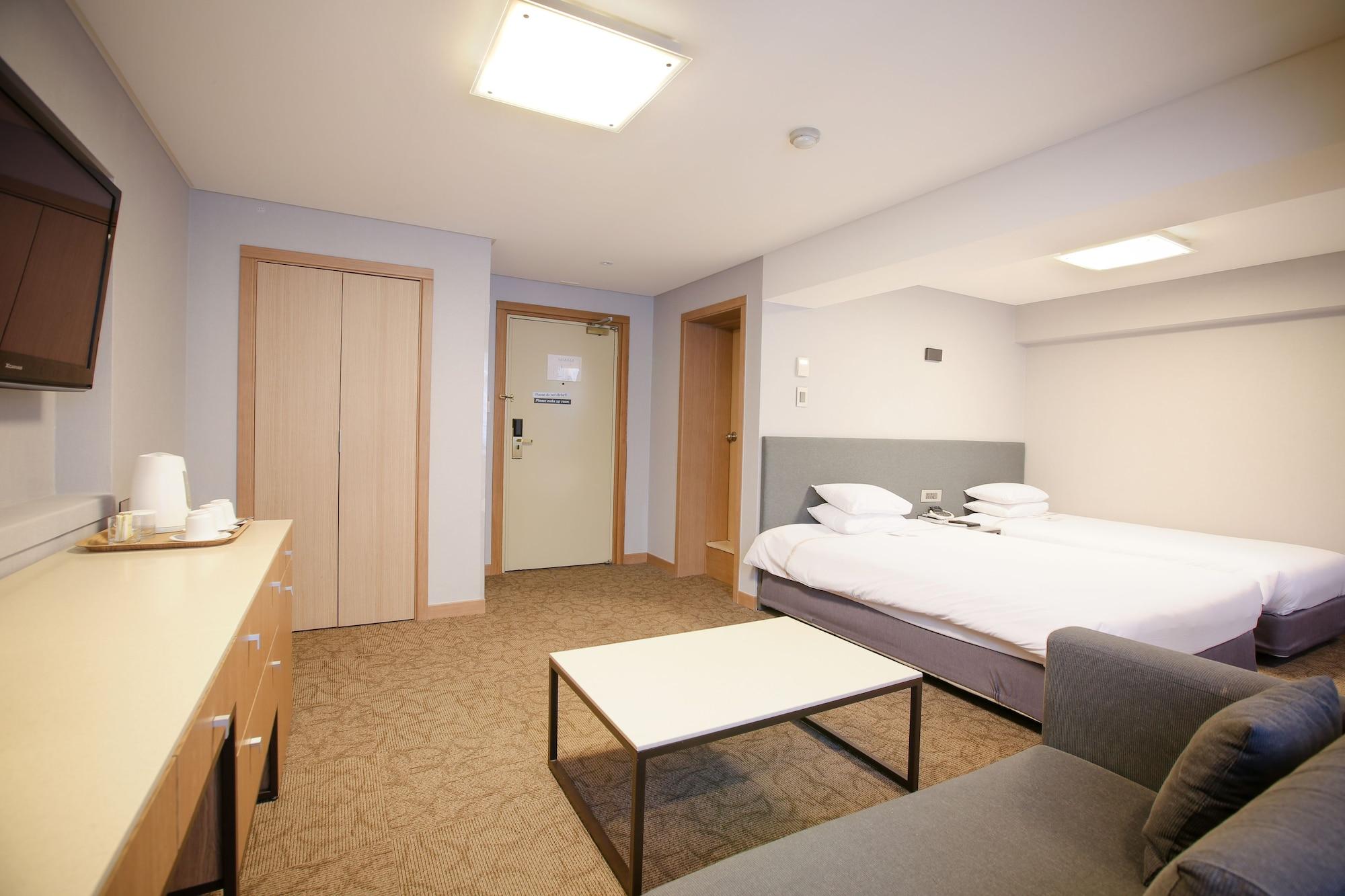 Hotel Savoy Myeongdong