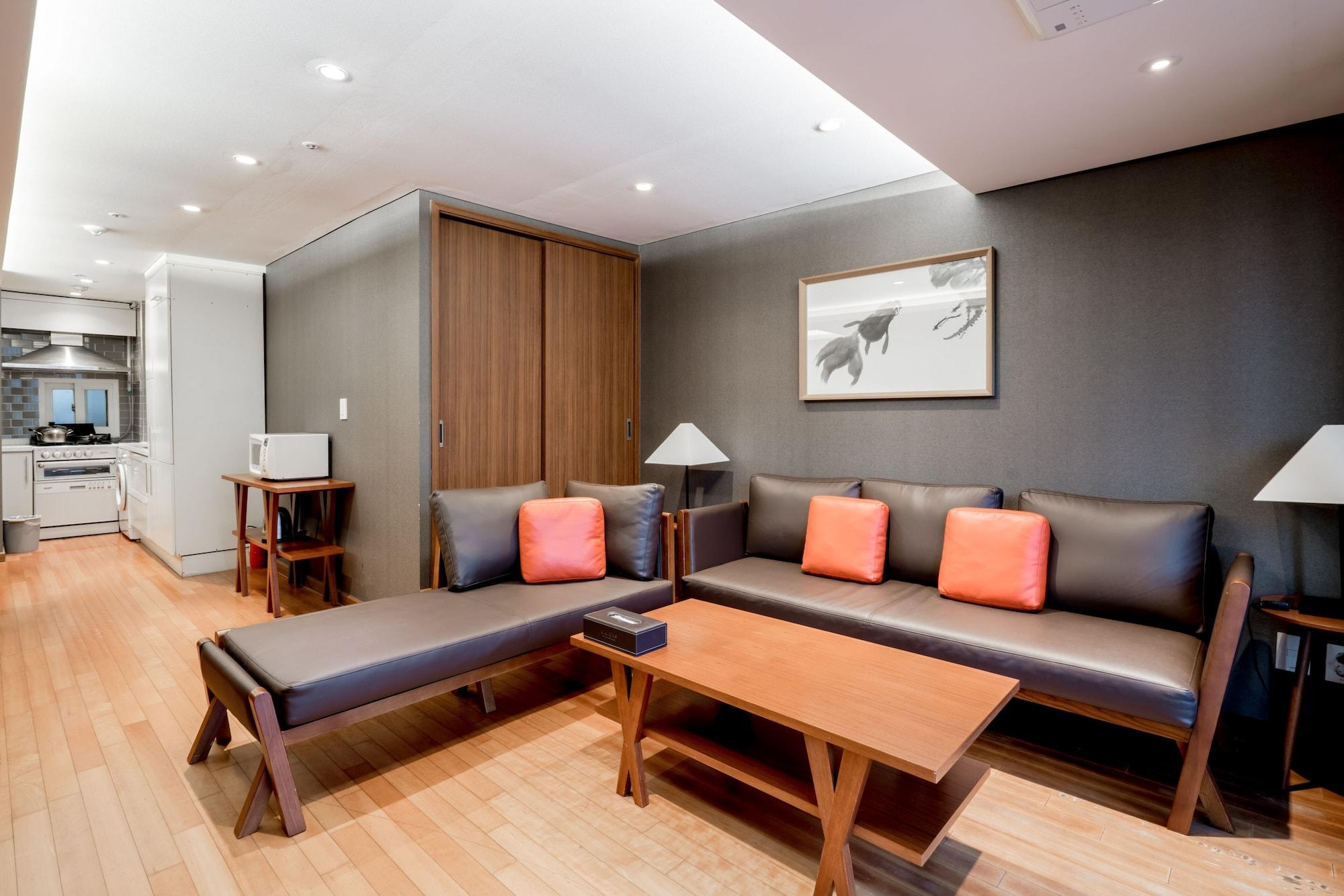 Hotel Oriens & Residences Myeongdong 3*