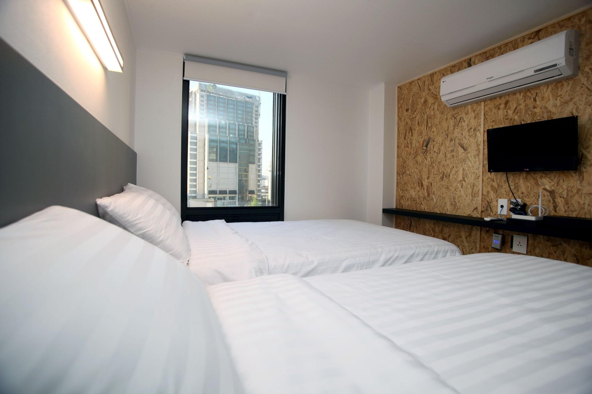 Hotel Kstar Metro