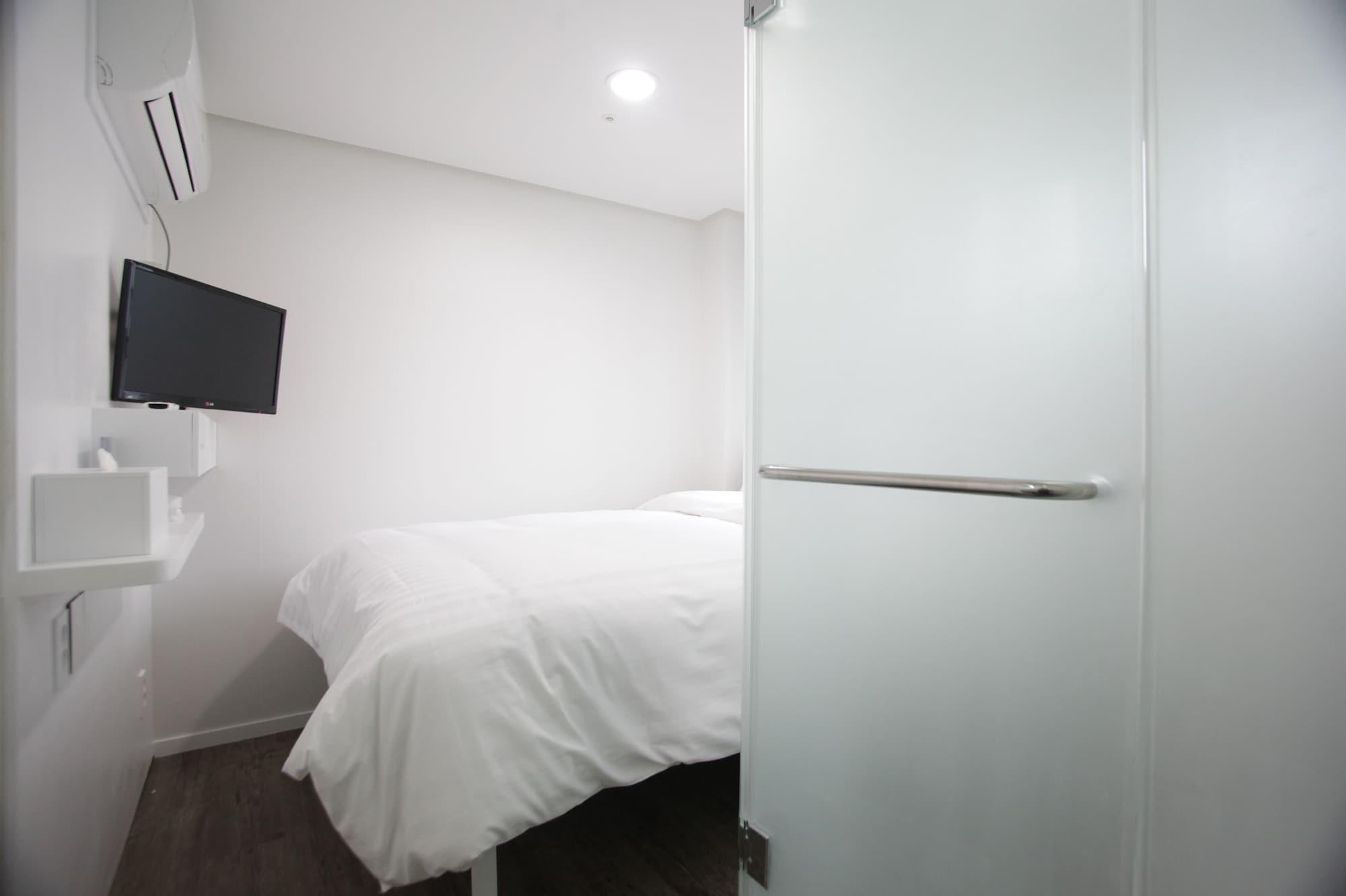 Hostel K-pop Tower *