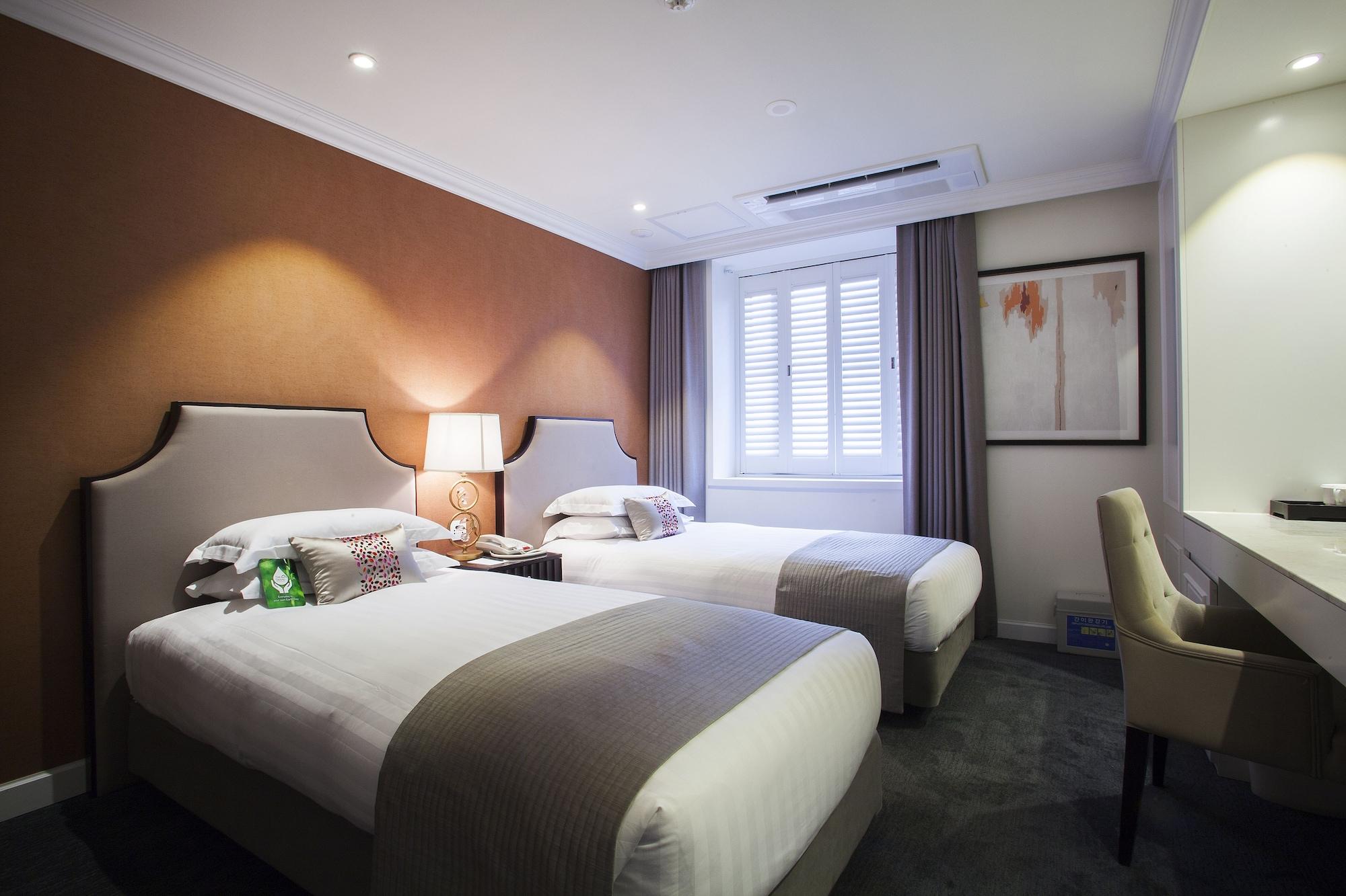 The Grand Myeongdong 3* Seoul