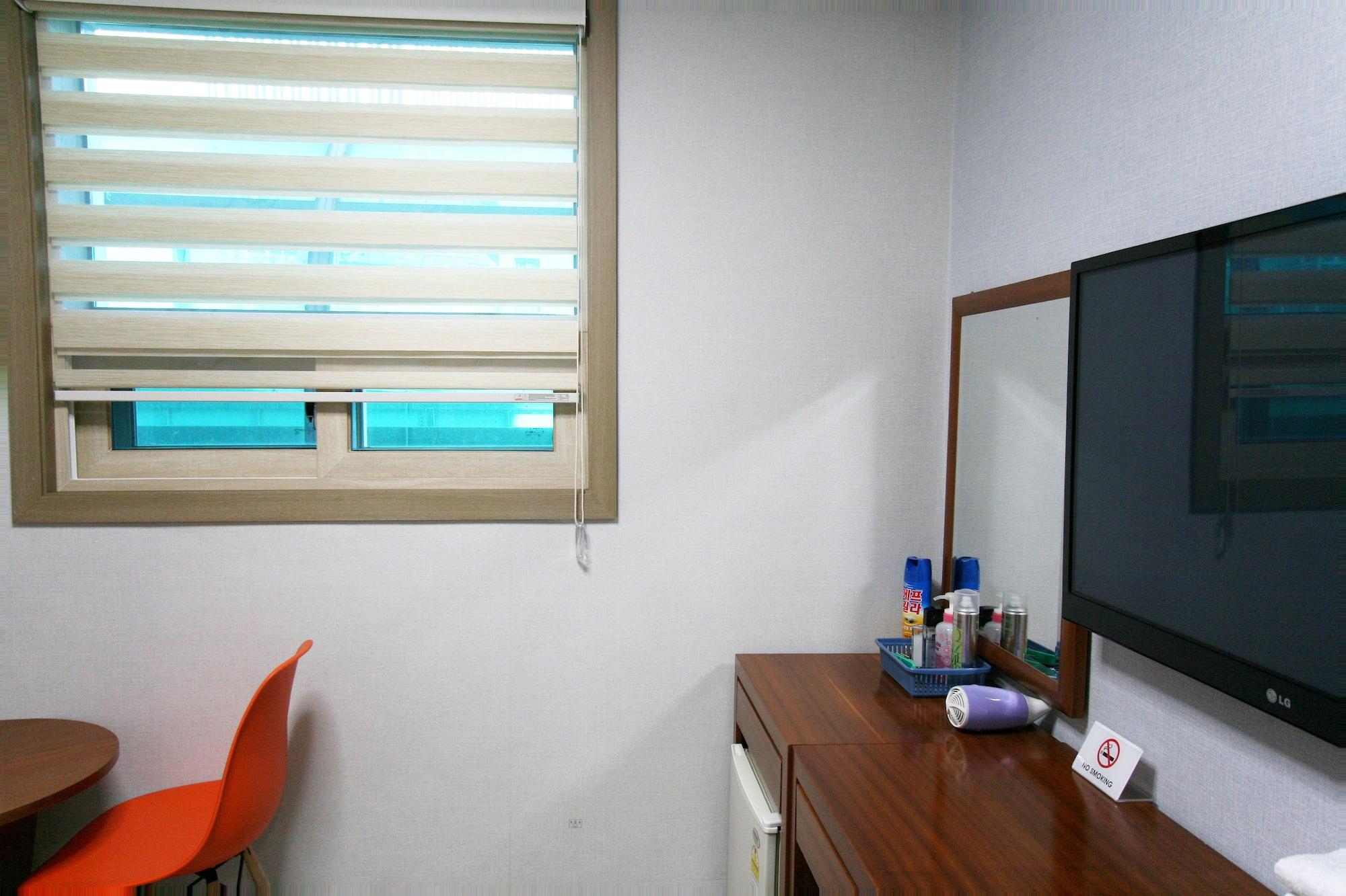 Amiga Hotel 3*