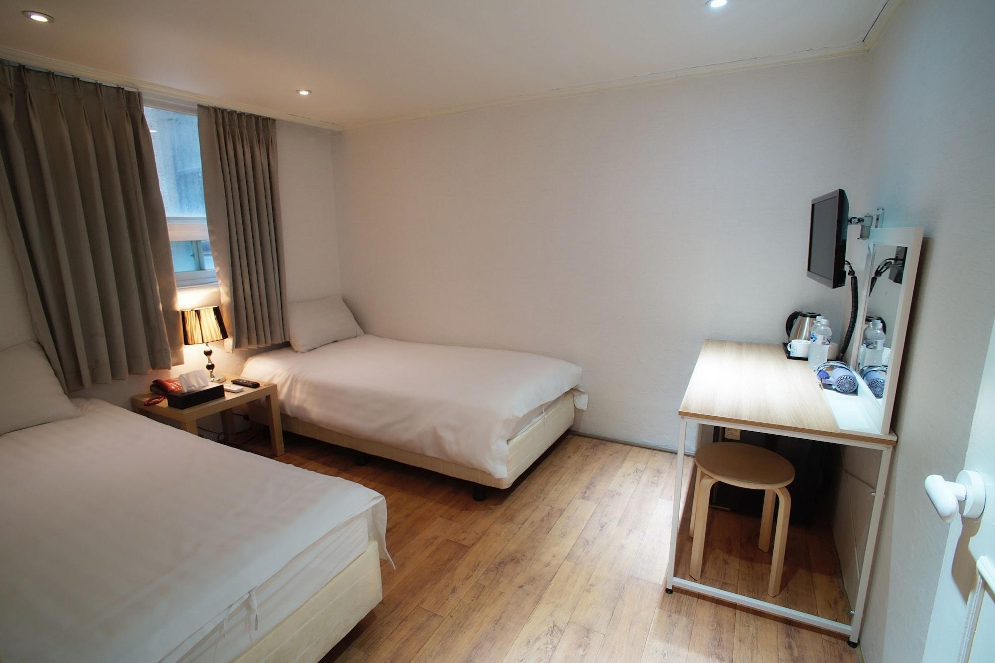 53 Insadong Hotel