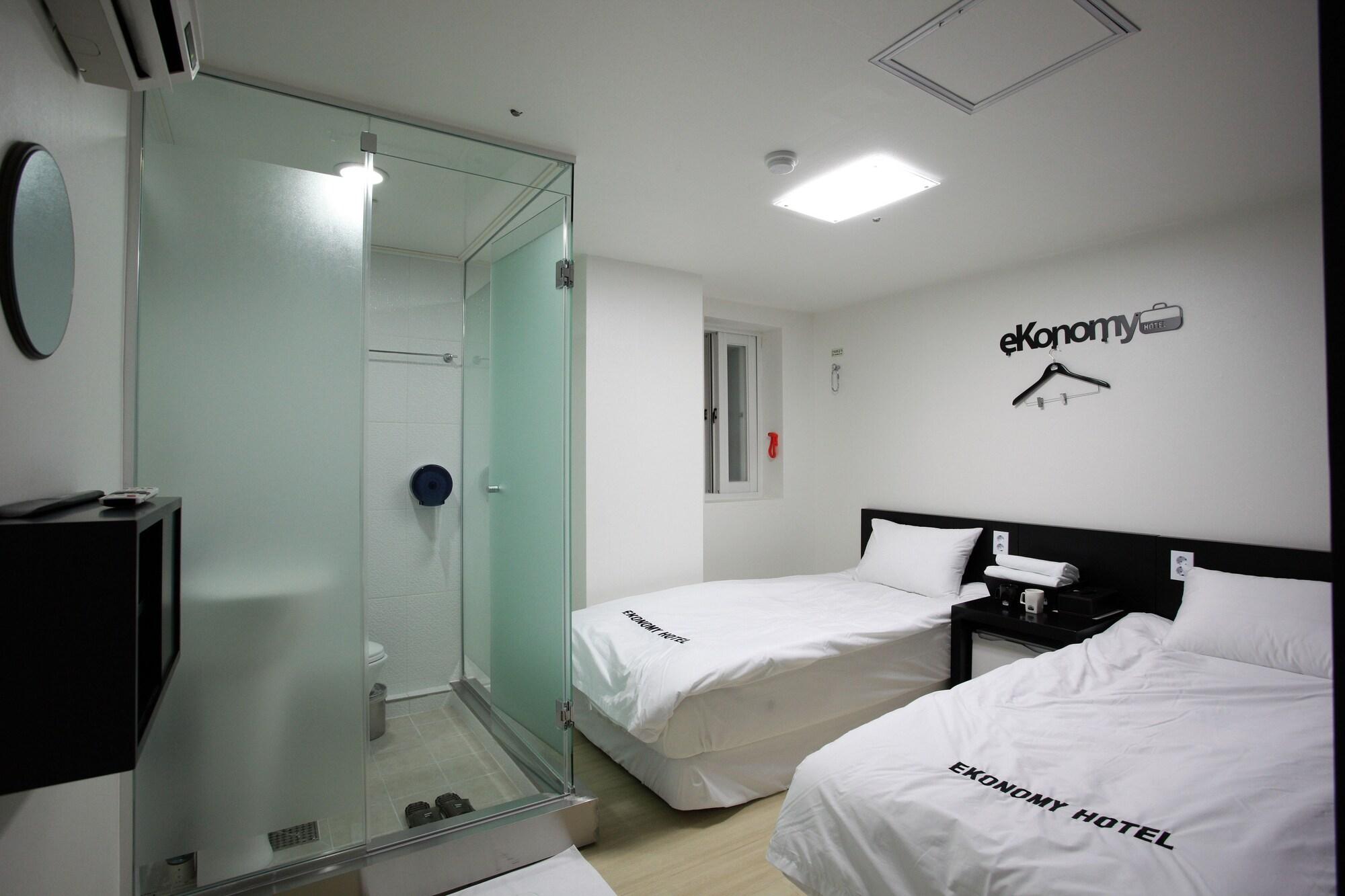 Hostel Ekonomy Myeongdong Premier Seoul