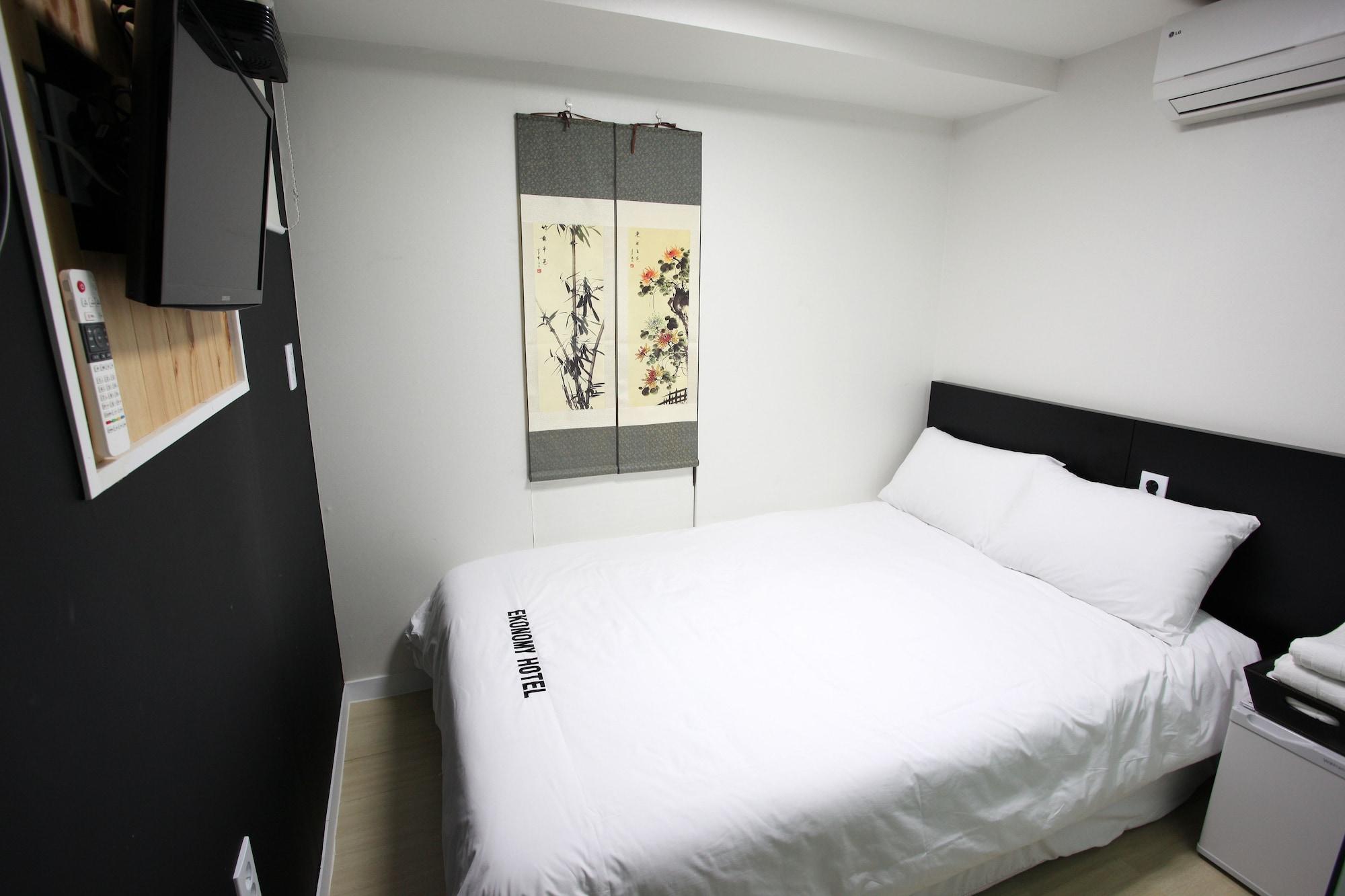 Ekonomy Myeongdong Premier Hostel Seoul