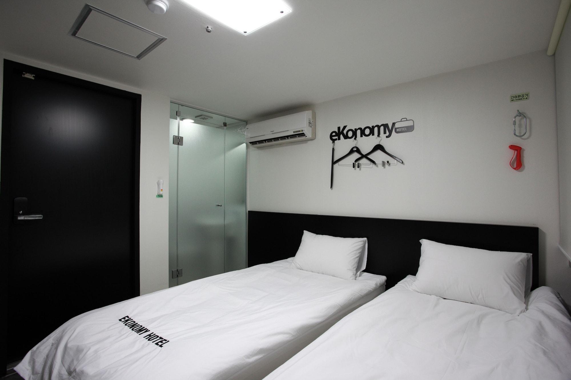 Ekonomy Myeongdong Premier Hostel *