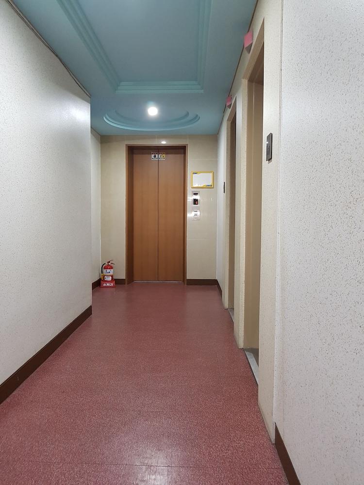 At Motel Seoul