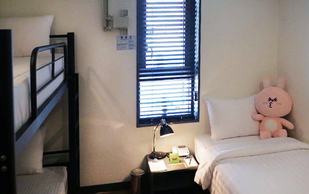 Jongro Makers X Pretty Hotel
