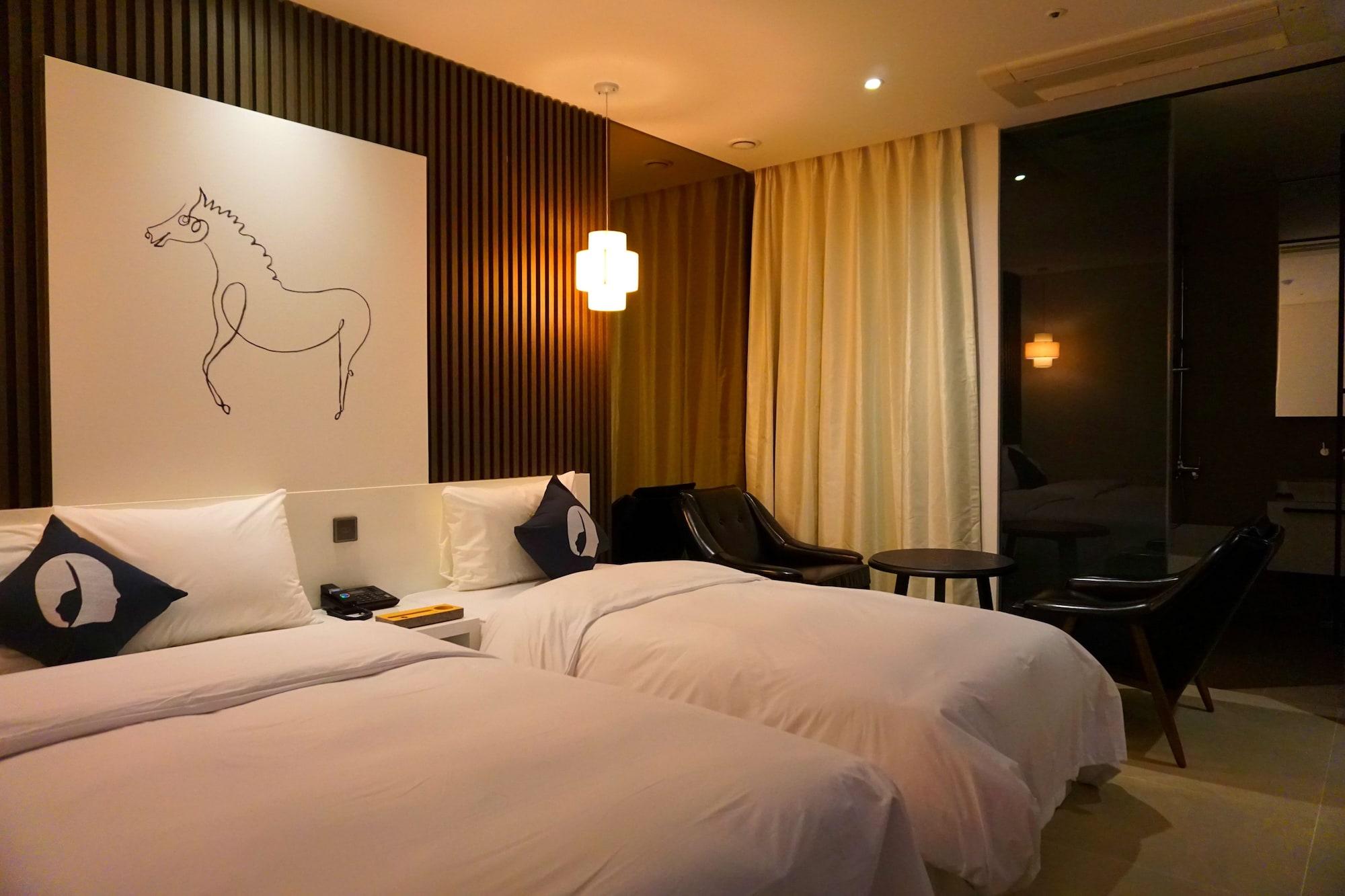 The Designers Cheongnyangni Hotel