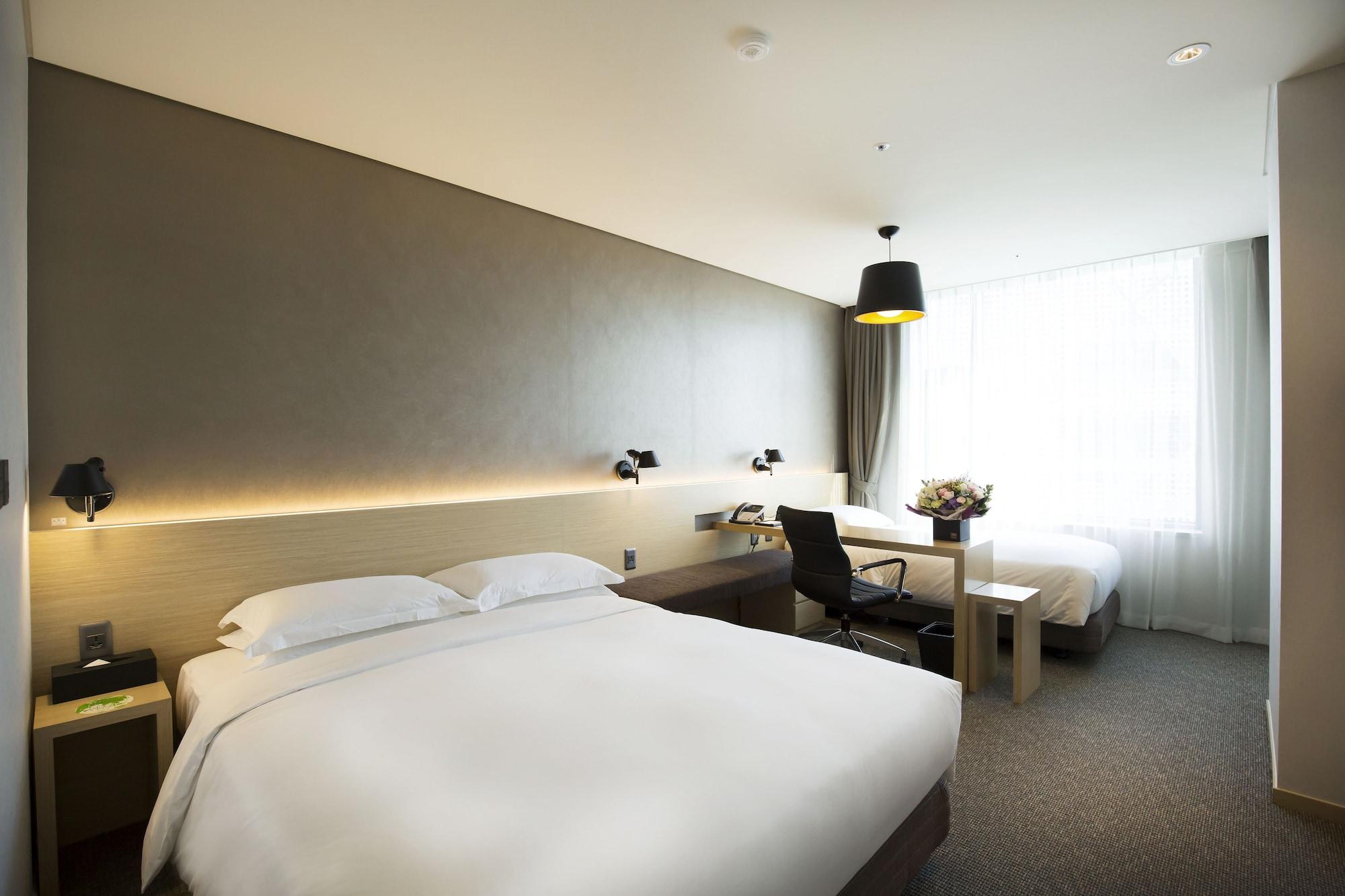 Arirang Hill Dongdaemun Hotel 4*