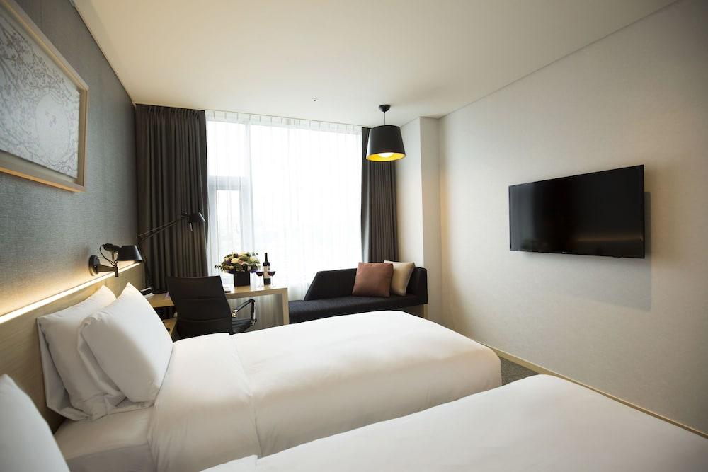 Arirang Hill Dongdaemun Hotel 4*