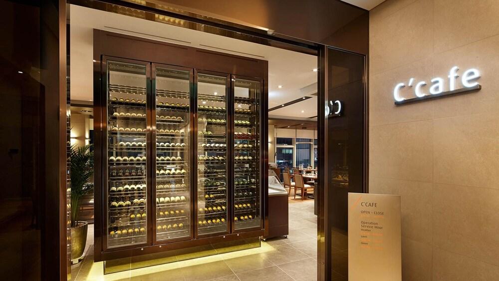 Hotel Lotte Myeongdong 4*