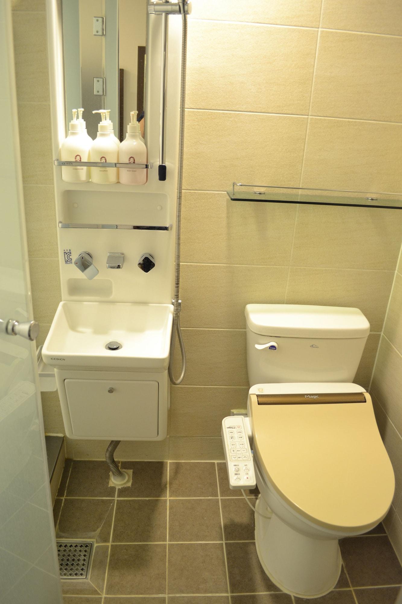 Casa de hóspedes Philstay Myeongdong Cheonggye 2*