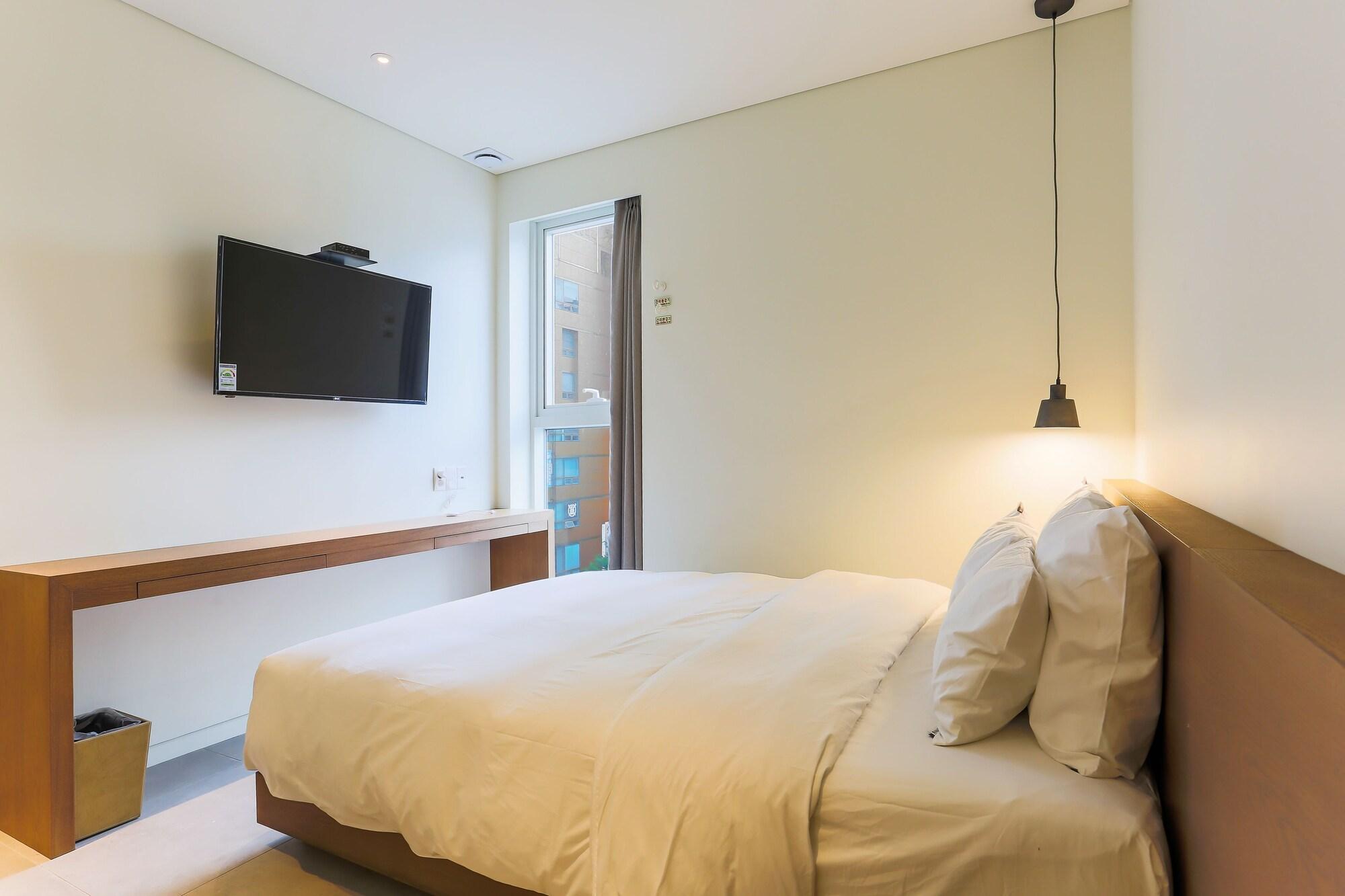 Hotel H Avenue Dongdaemun Sungshin 2*