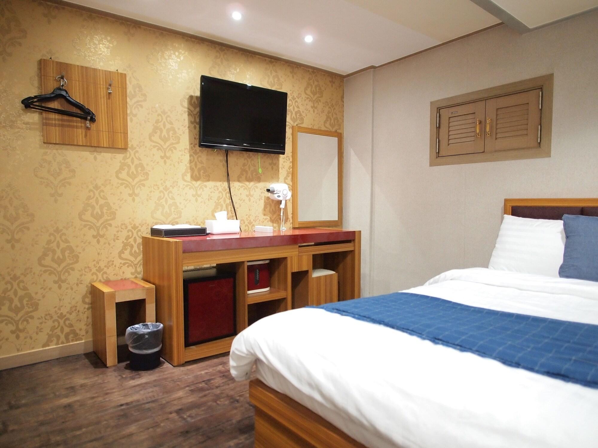 Hostel J *