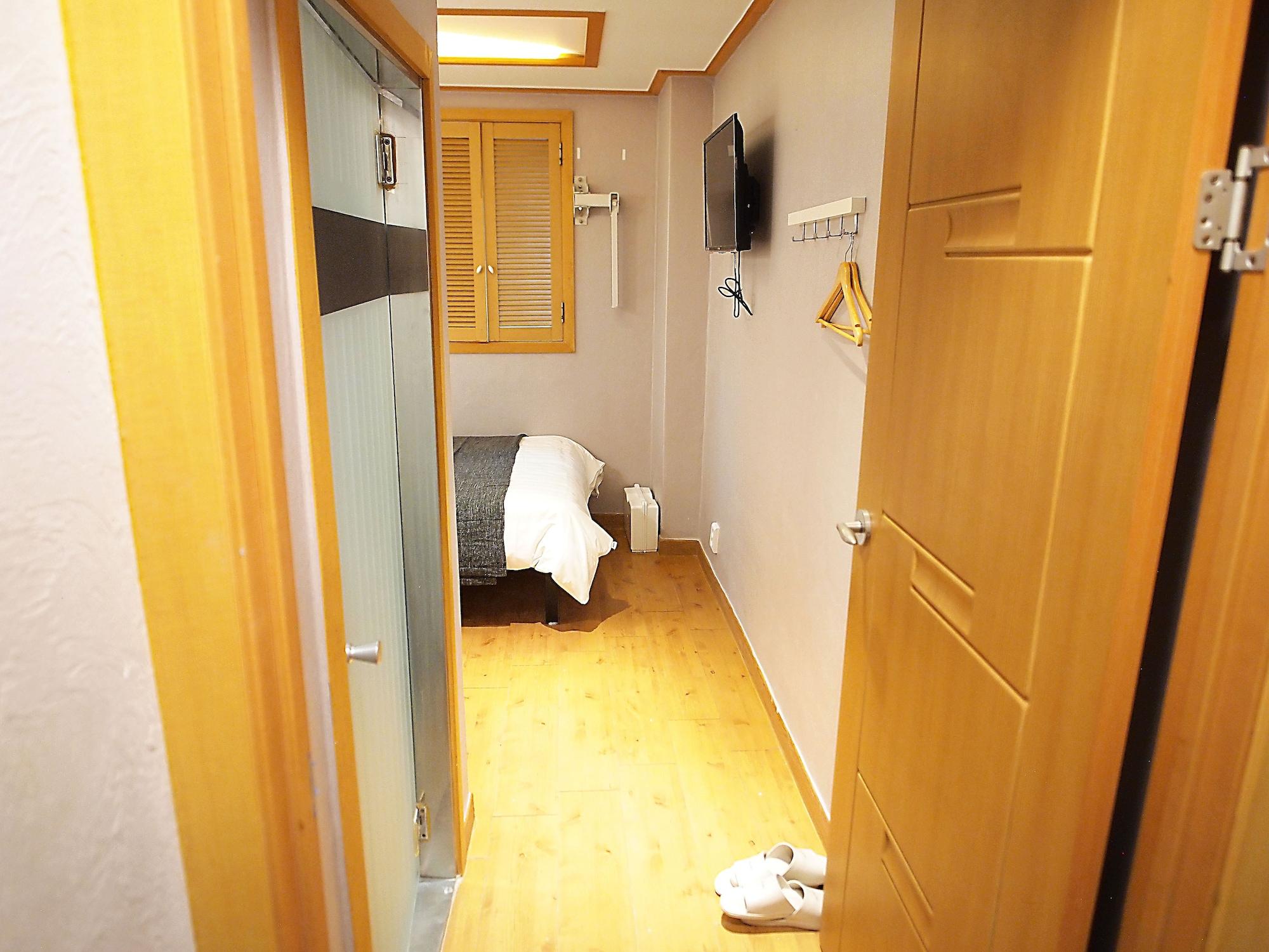 Park Hill Myeongdong Hotel
