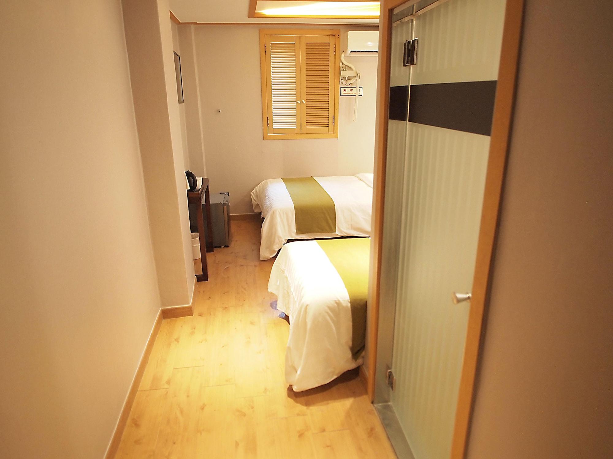 Park Hill Myeongdong Hotel