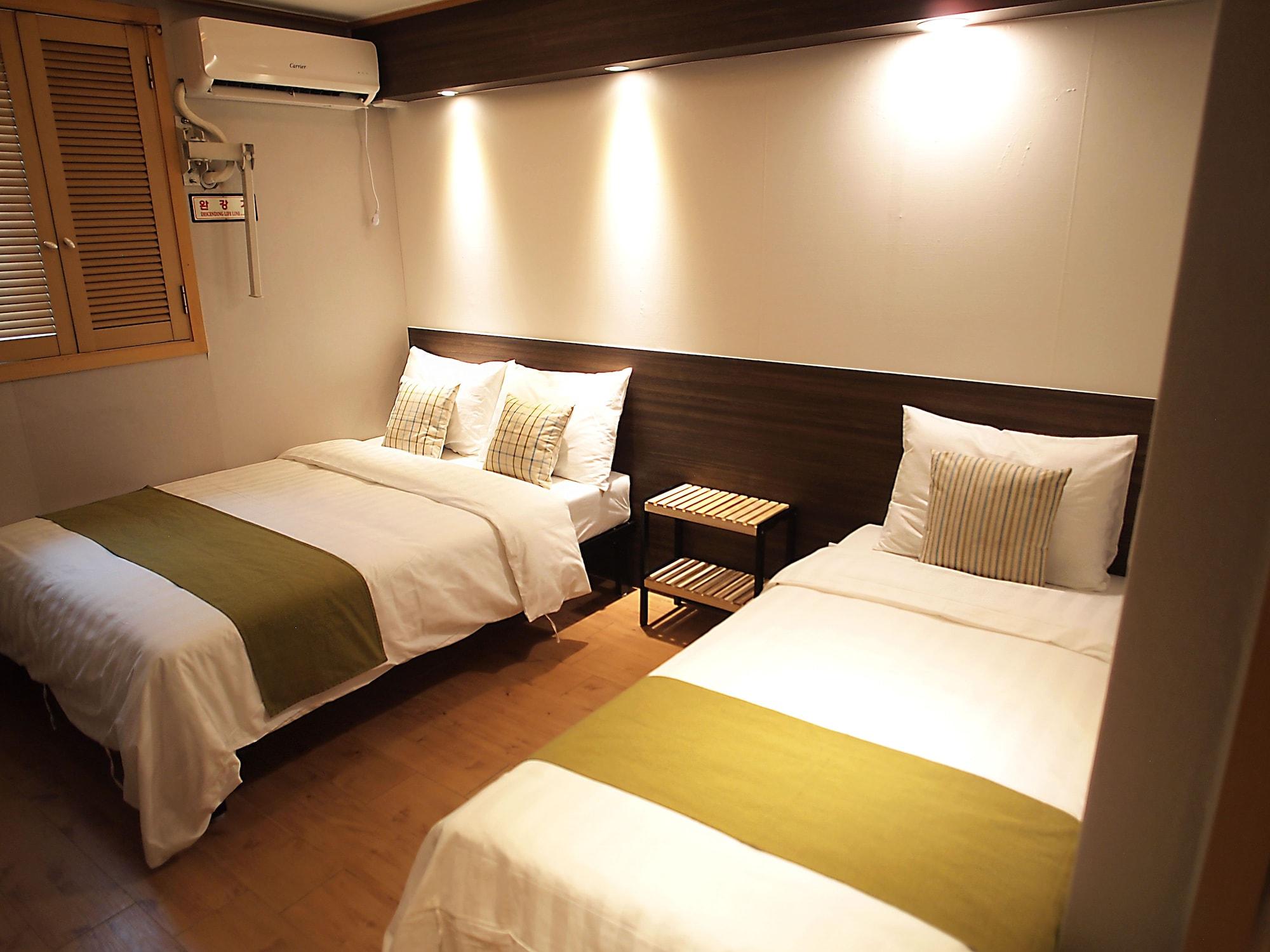 Park Hill Myeongdong 3*