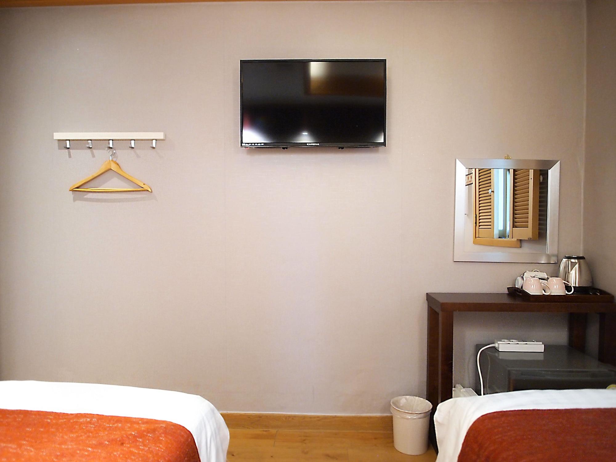 Park Hill Myeongdong Hotel