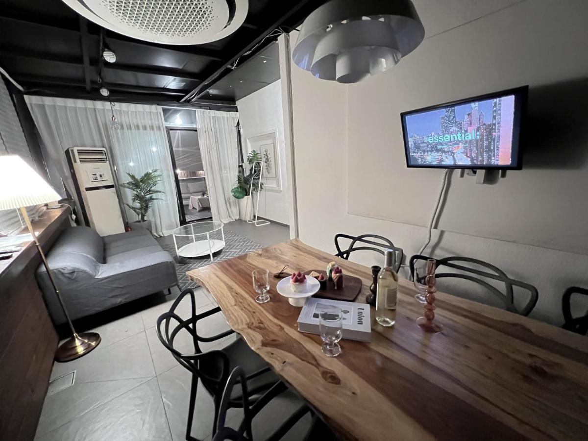 Dada Hongdae Guest house *