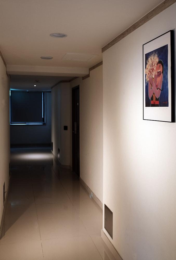 Lavita Hotel 3*