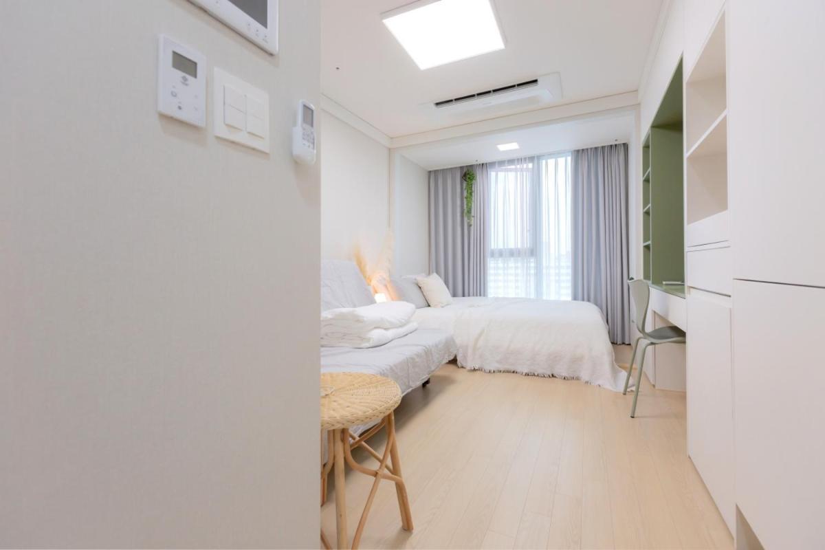 Apartment The Share Myeongdong *