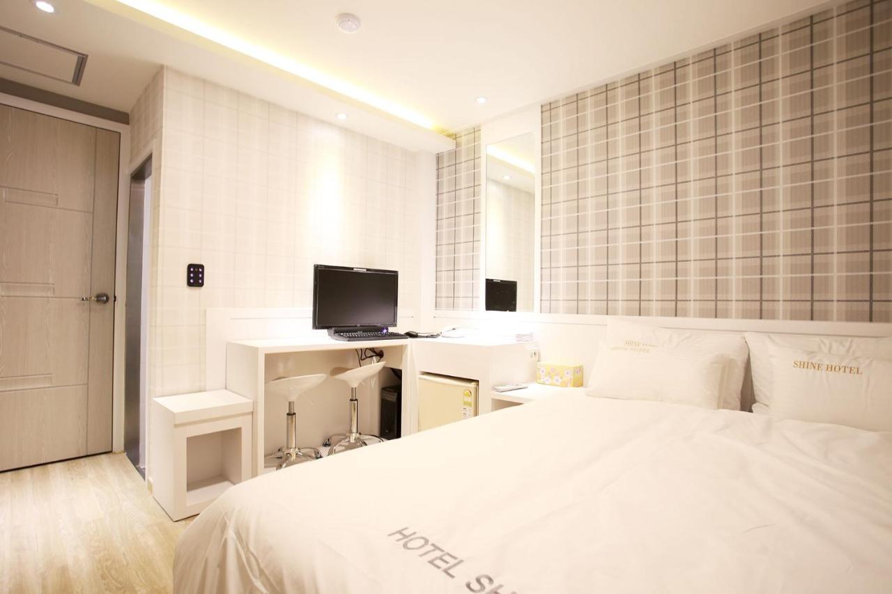 Motel Shine