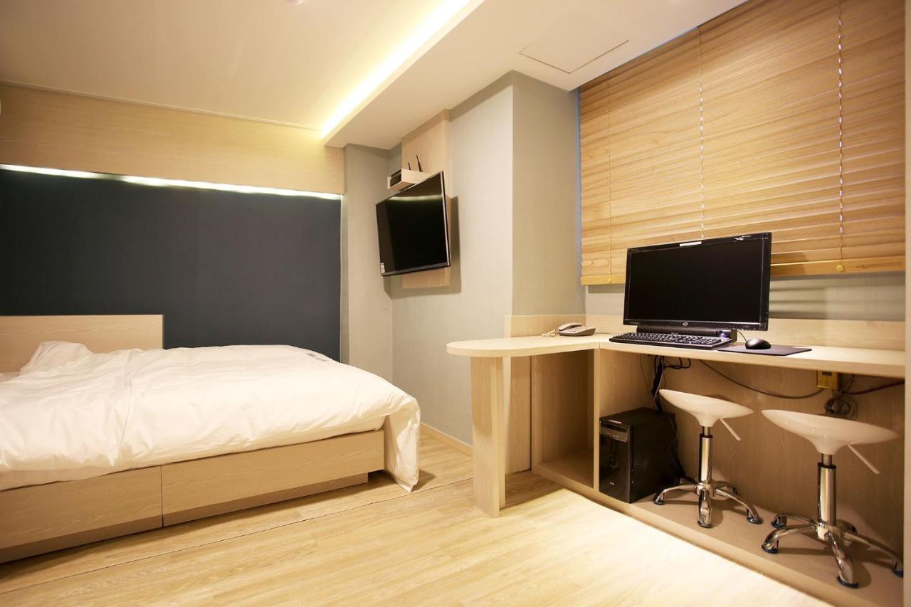 Shine 2* Seoul