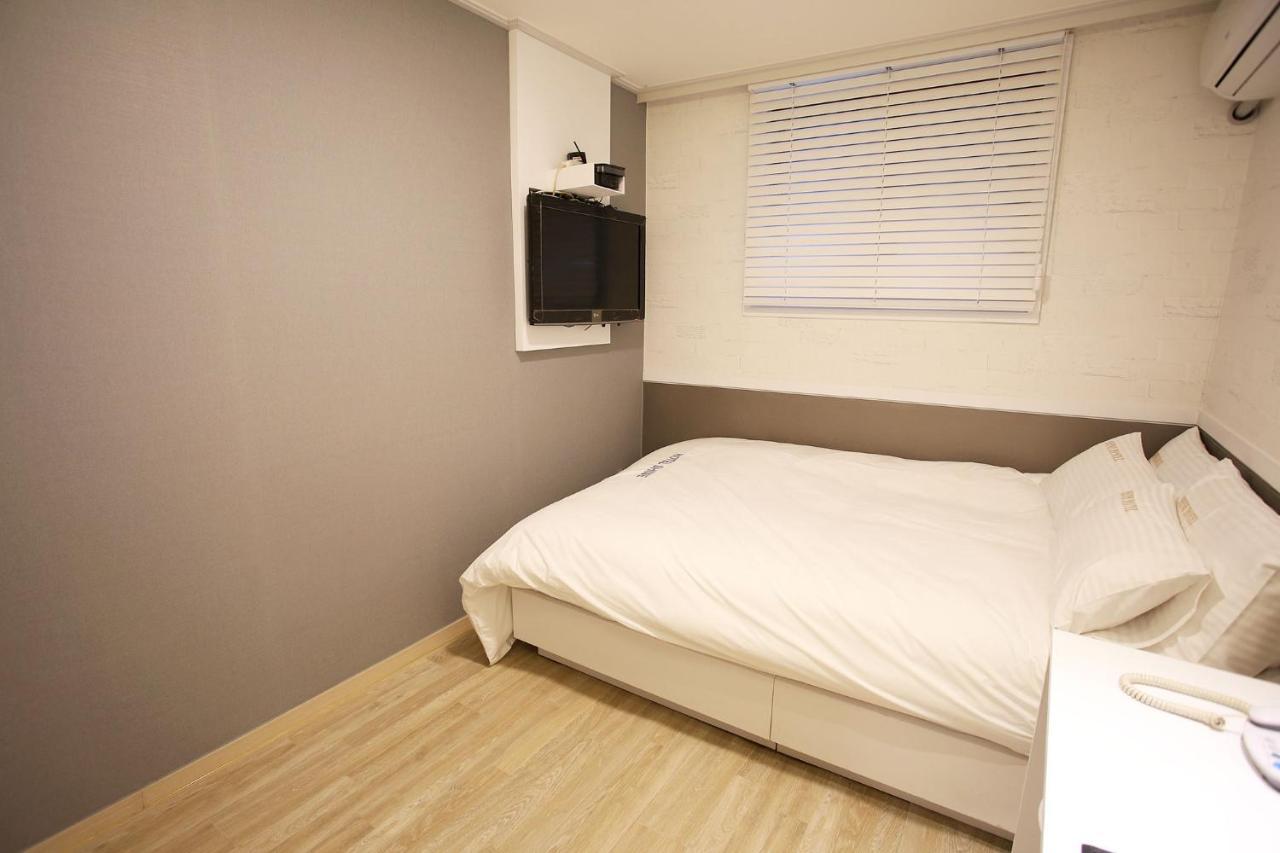 Shine Motel 2*
