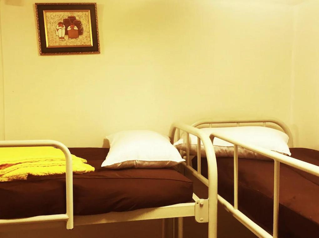 Guest house Mom 2*