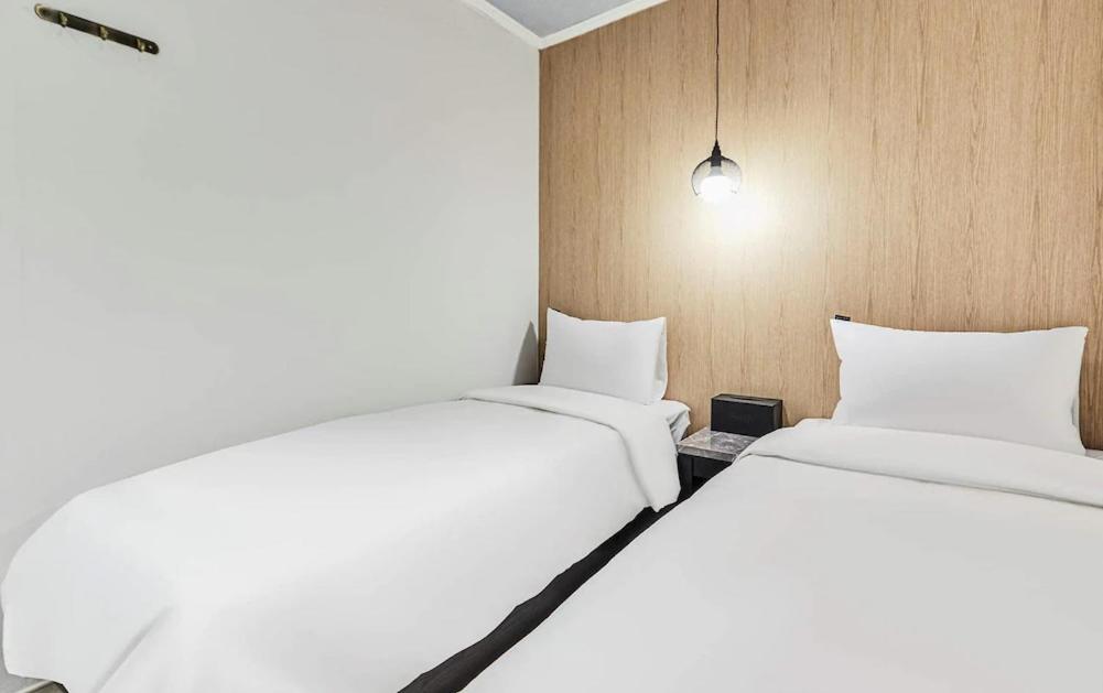 Motel Wo Yongsan Station 3*