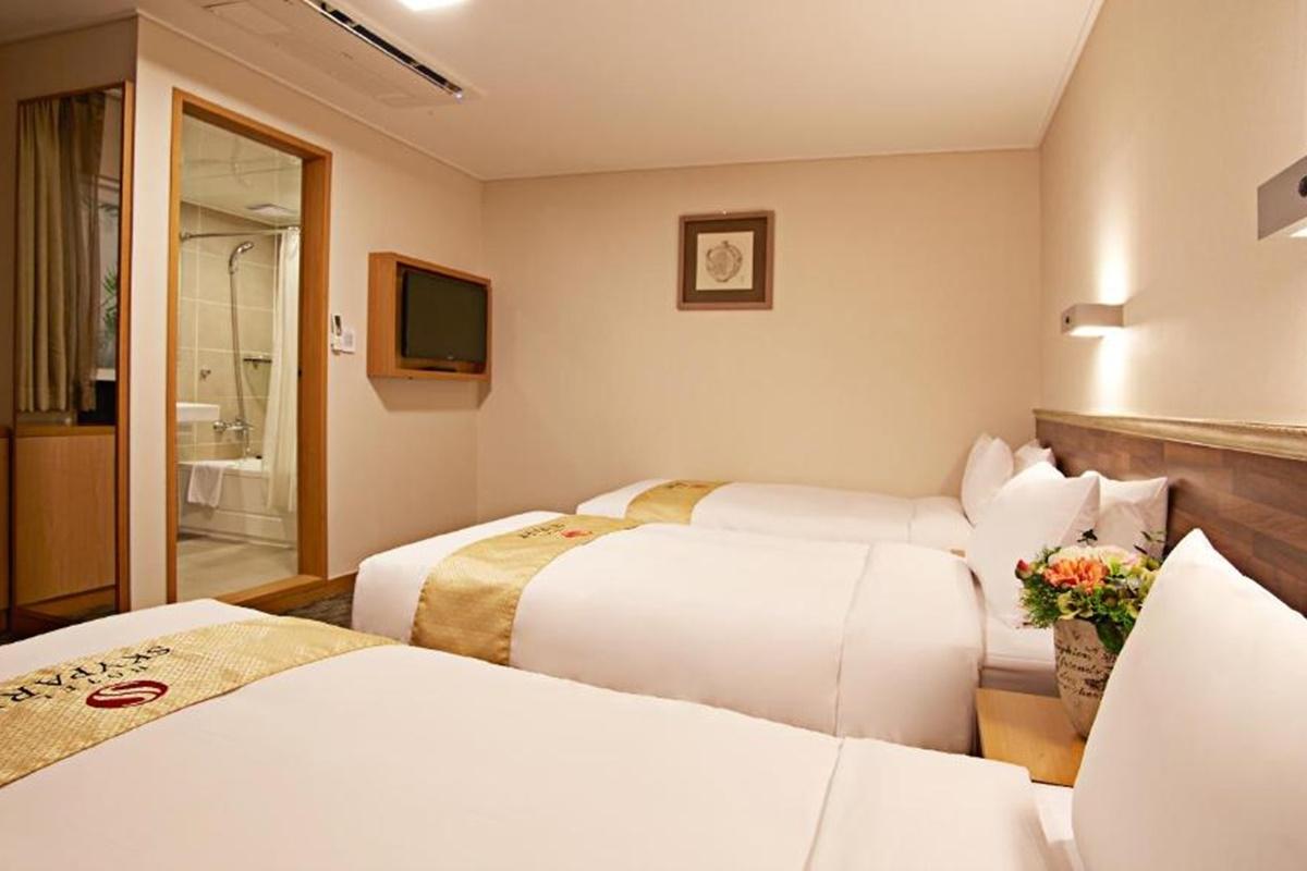 Skypark Myeongdong 1 Hotel