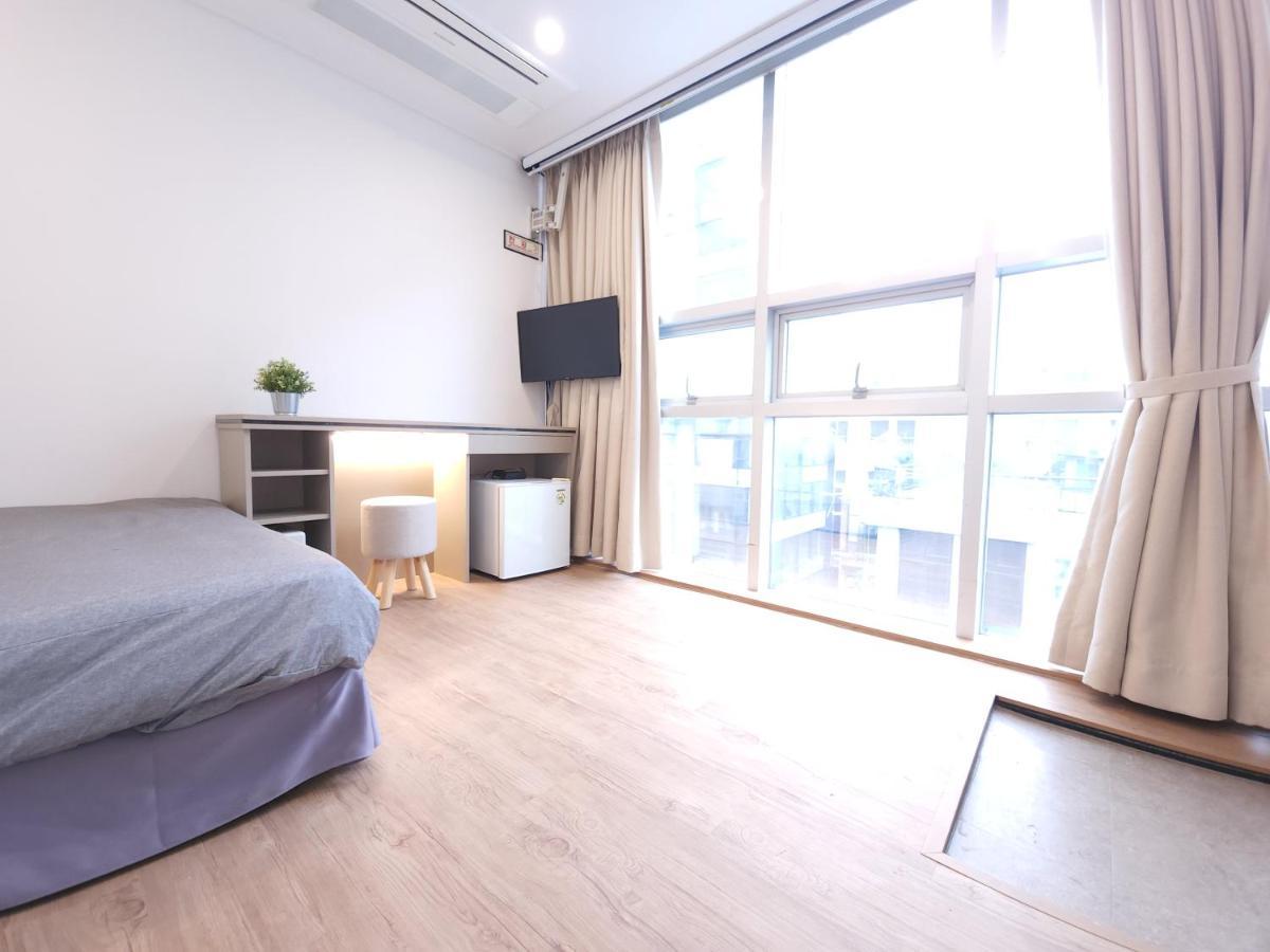 Oyo Myeongdong 2 Hostel Seoul