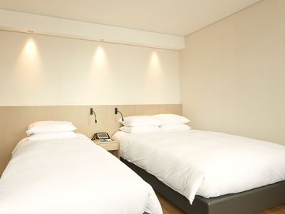 Mayplace Hotel 4*