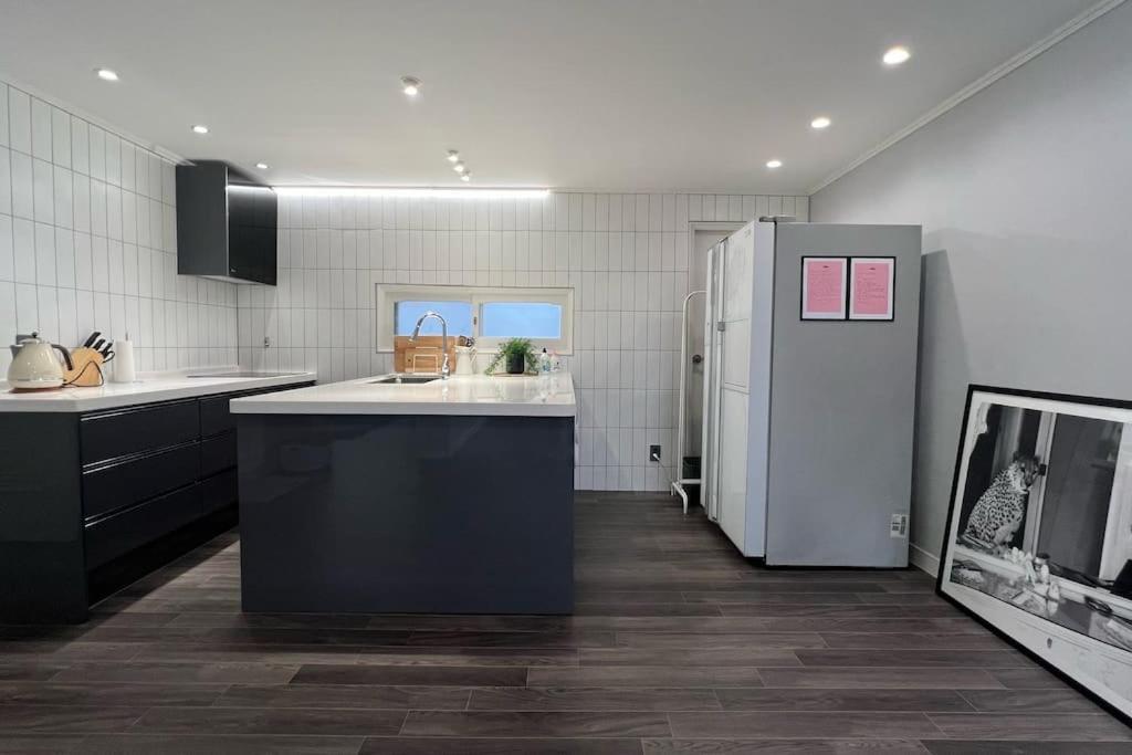 Hongdae 3bedroom #13 * Seoul