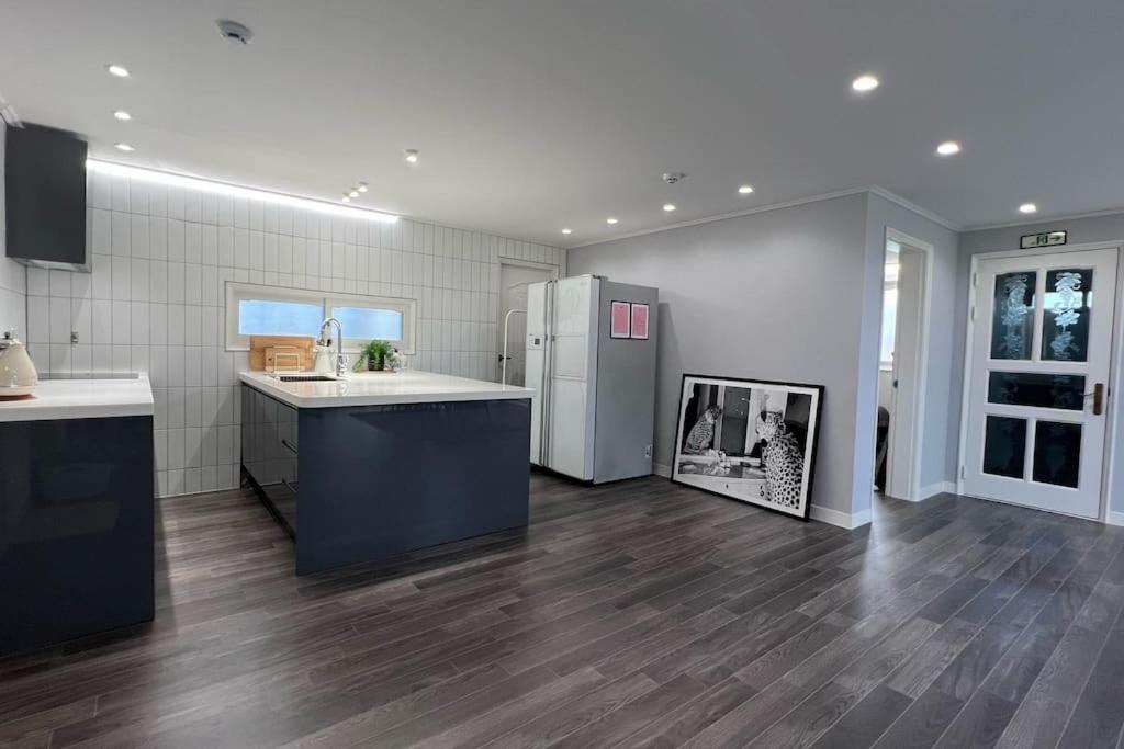 Hongdae 3bedroom #13 * Seoul