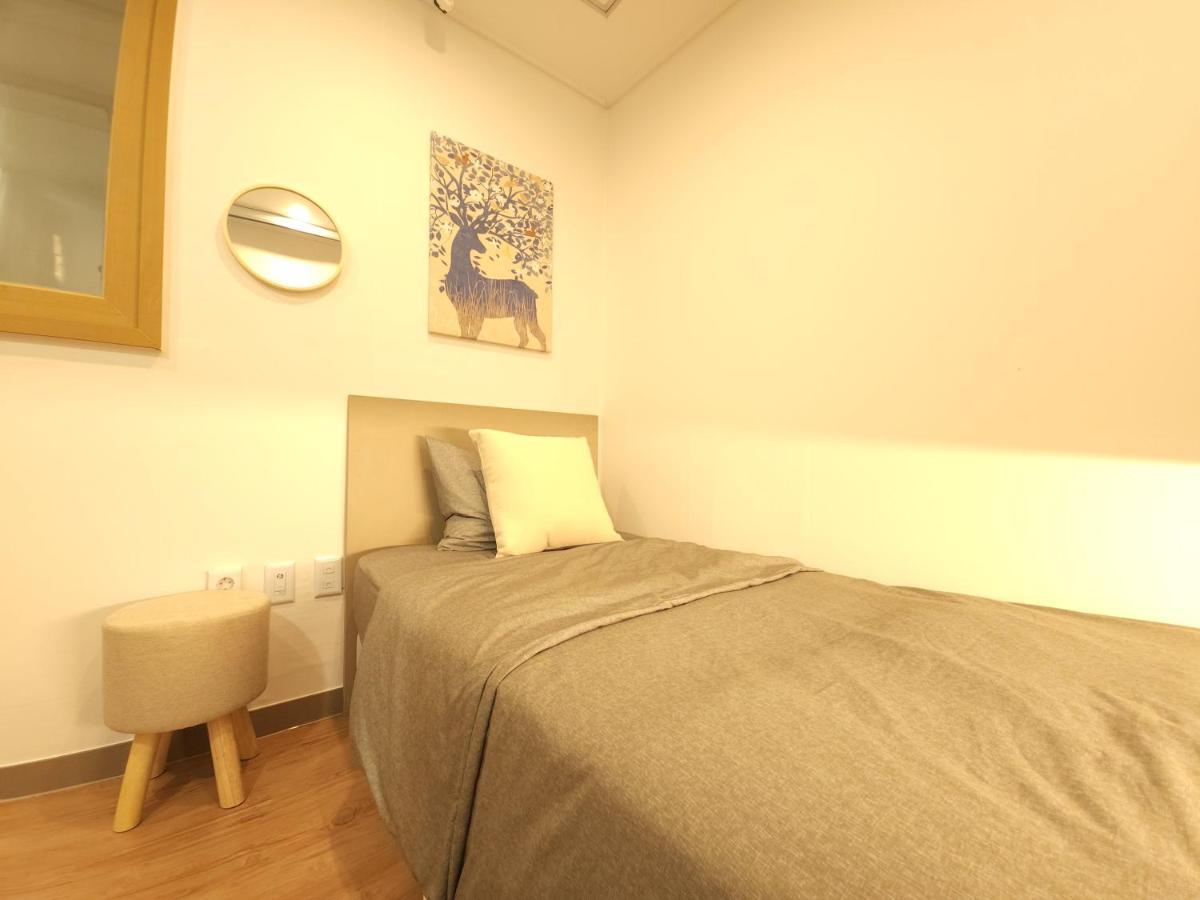 Oyo Myeongdong 2 Hostel Seoul