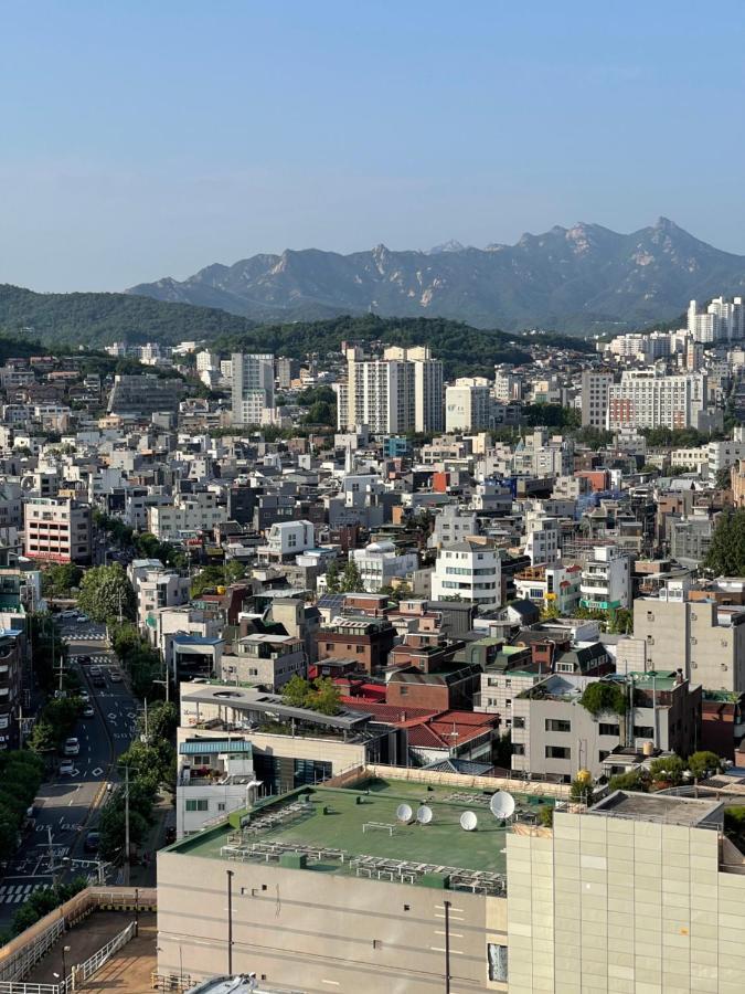 Hongdae Residence-2 1min From Hongik Uni Station Exit #1 Apartment Seoul
